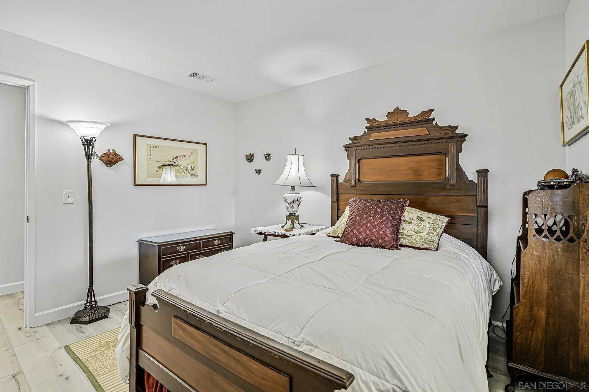 https://cdn.realtyfeed.com/cdn/127/250034820/cf9a6d936c589e7557d8381190b49fb7.webp