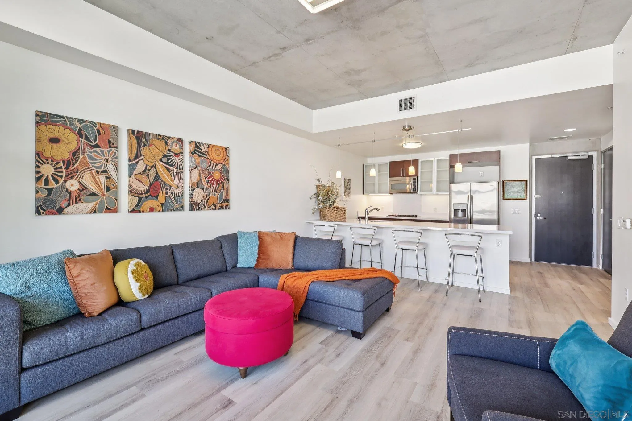 Photo #3: 250034821 Listing 