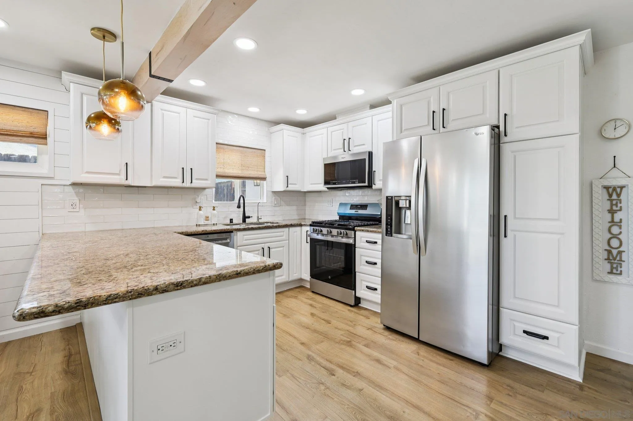 https://cdn.realtyfeed.com/cdn/127/250034822/06033656c6e1a296e58a28a29b19639a.webp