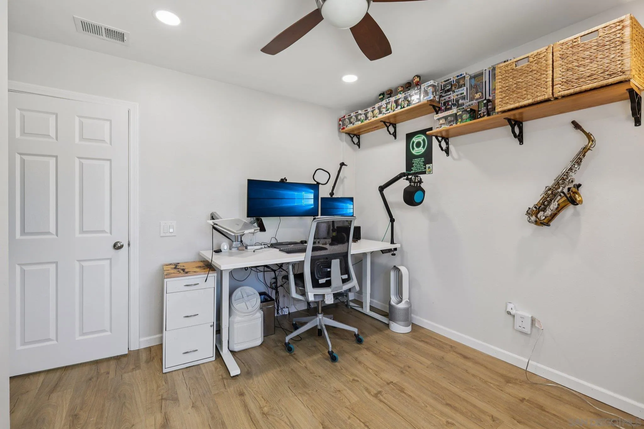 https://cdn.realtyfeed.com/cdn/127/250034822/12e5f6bf6080fd6156093d1150f1f1e8.webp