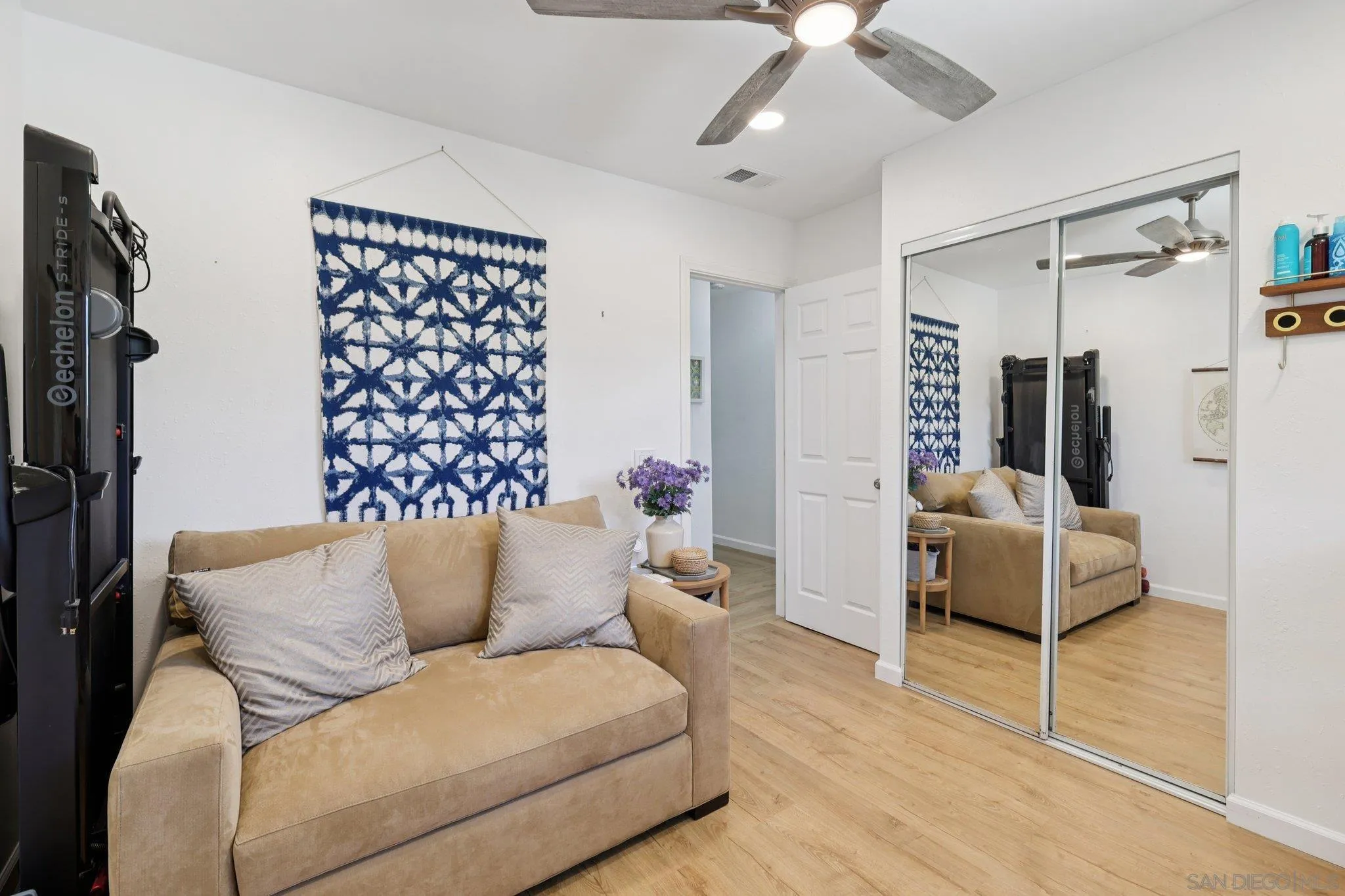https://cdn.realtyfeed.com/cdn/127/250034822/c0c934b0e4feec21286963d2142efa85.webp