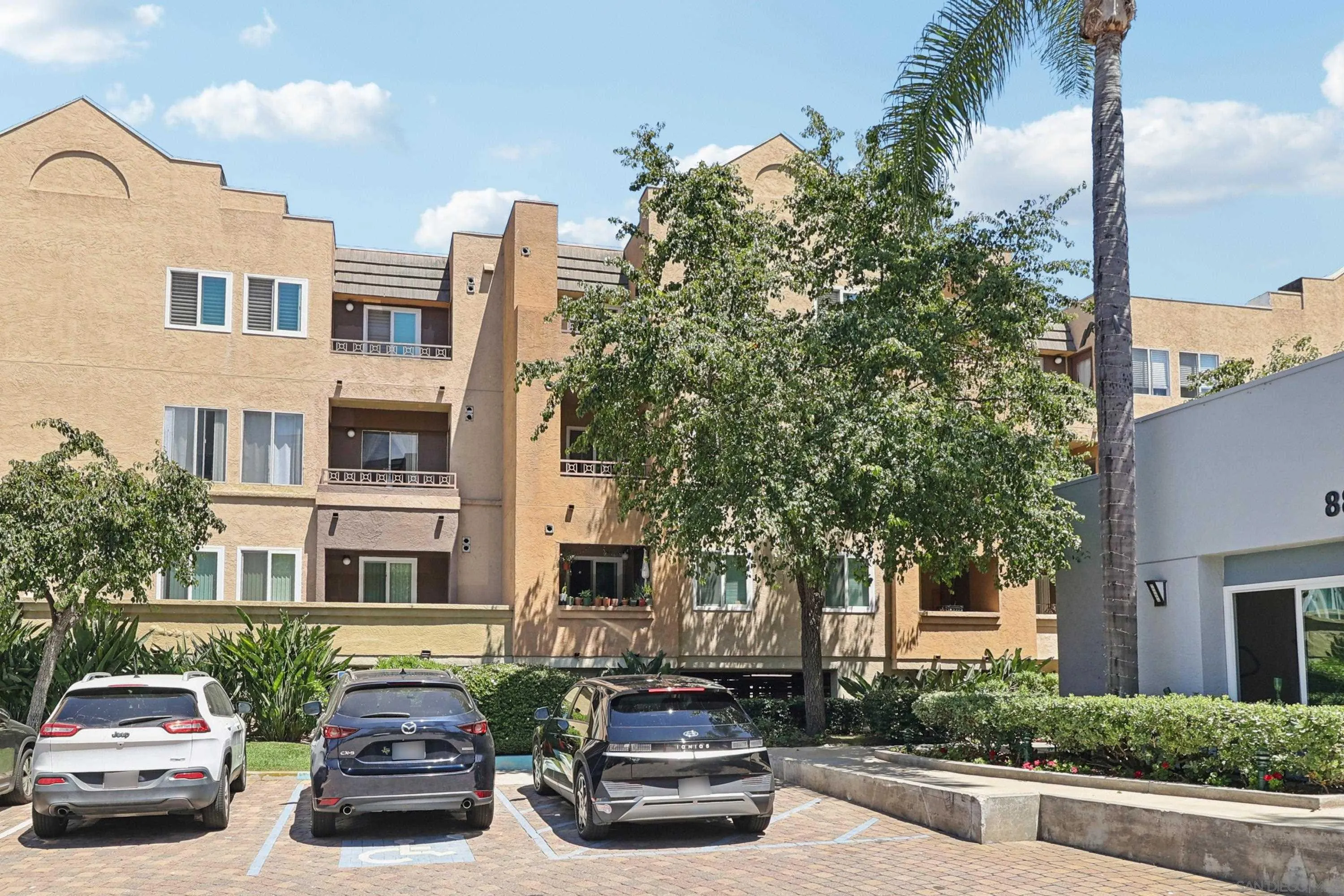 Photo #2: 250034825 Listing 