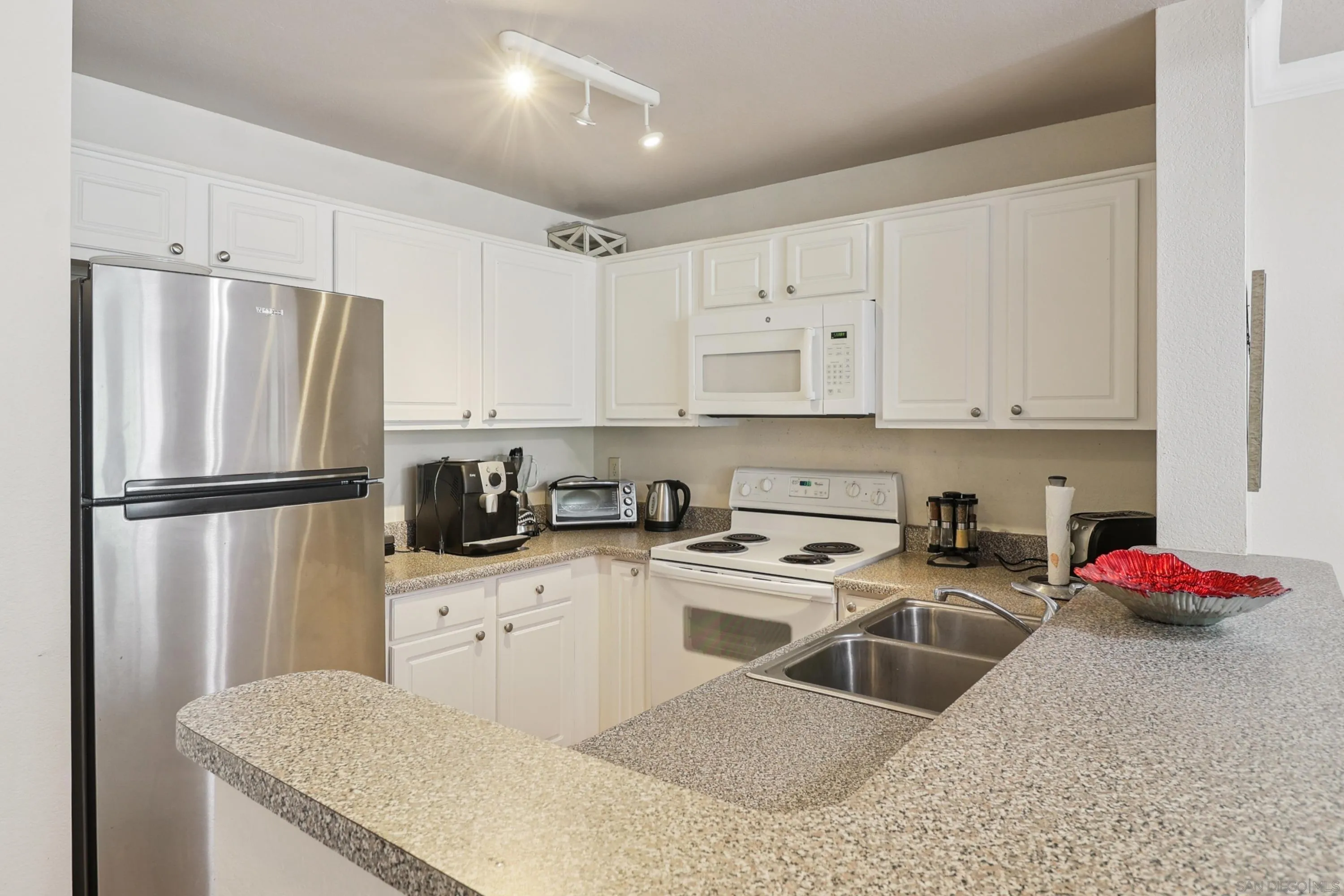 Photo #8: 250034825 Listing: Photo #8