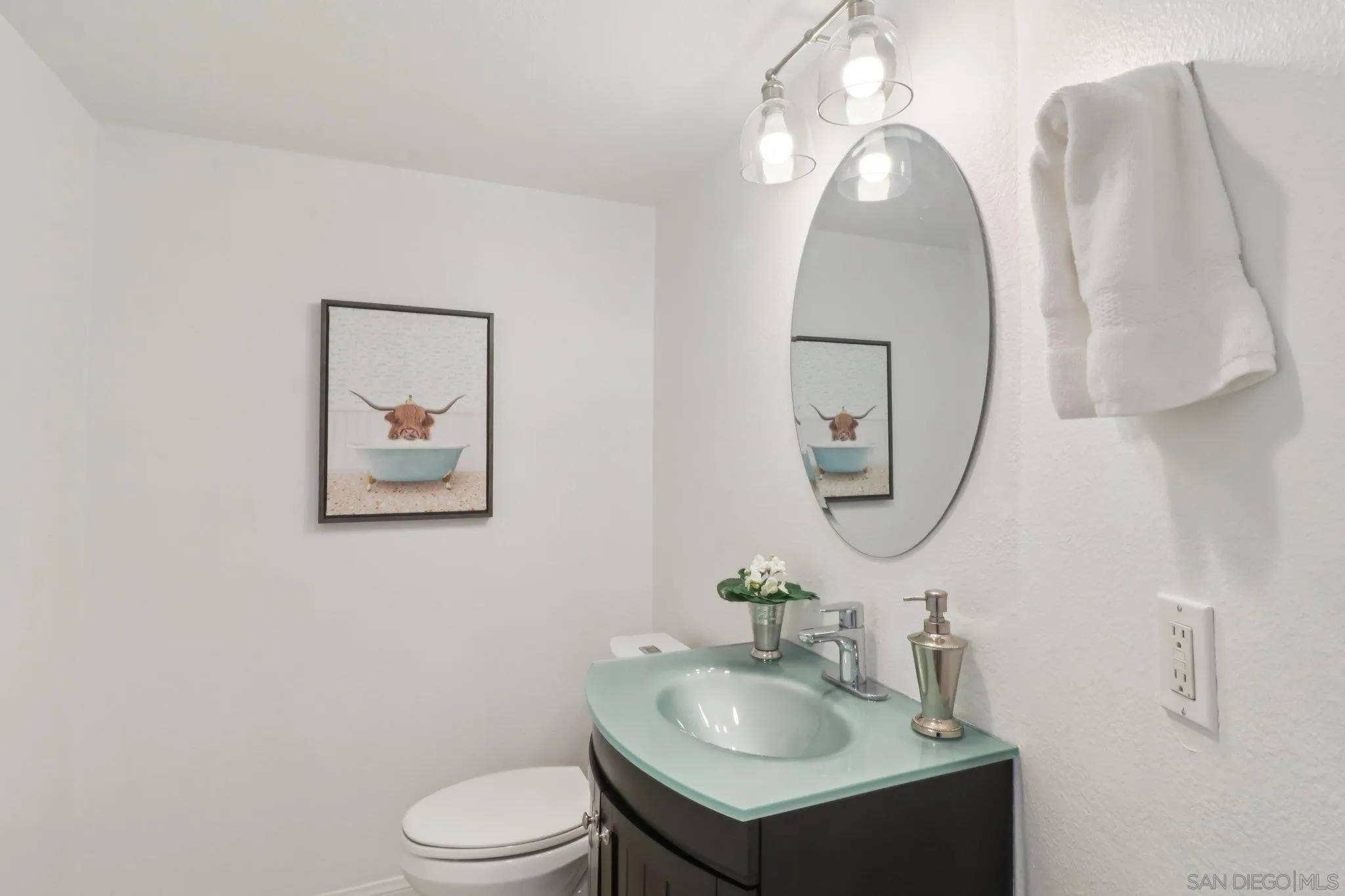 Photo #8: 250034830 Listing: Photo #8