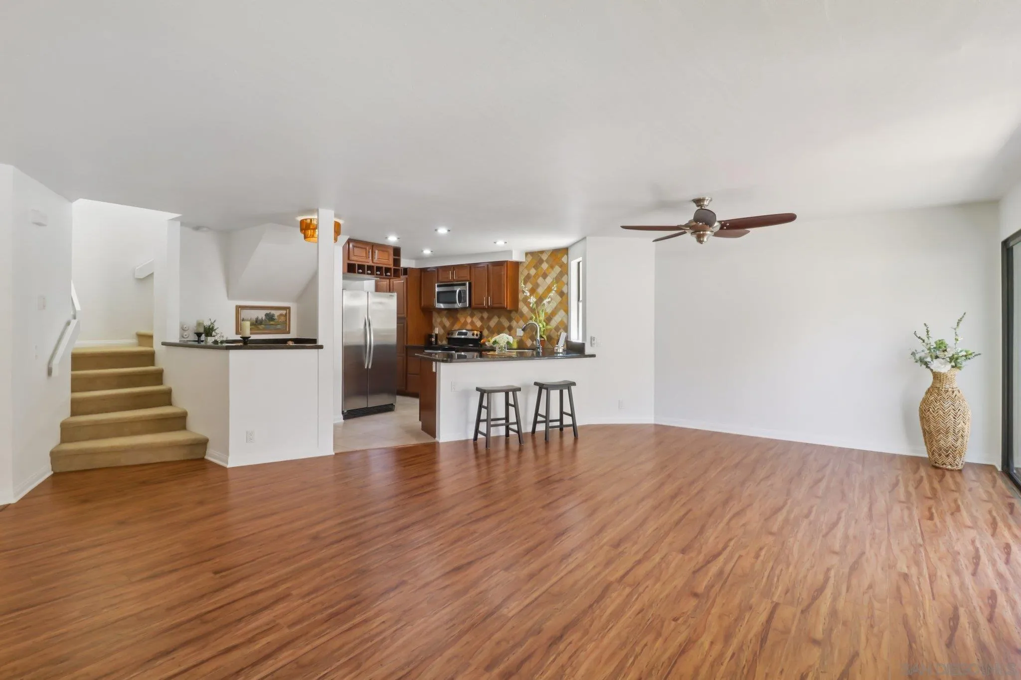 Photo #5: 250034830 Listing 