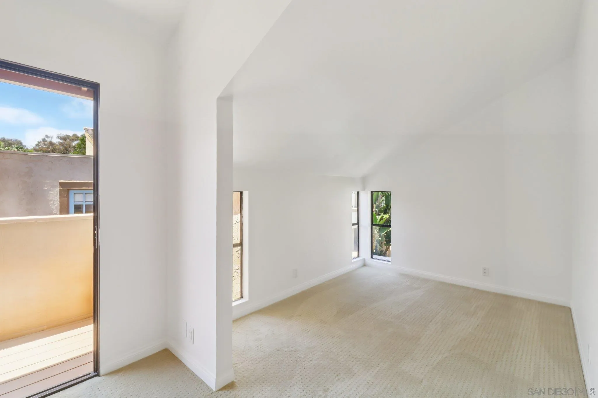 Photo #14: 250034830 Listing: Photo #14