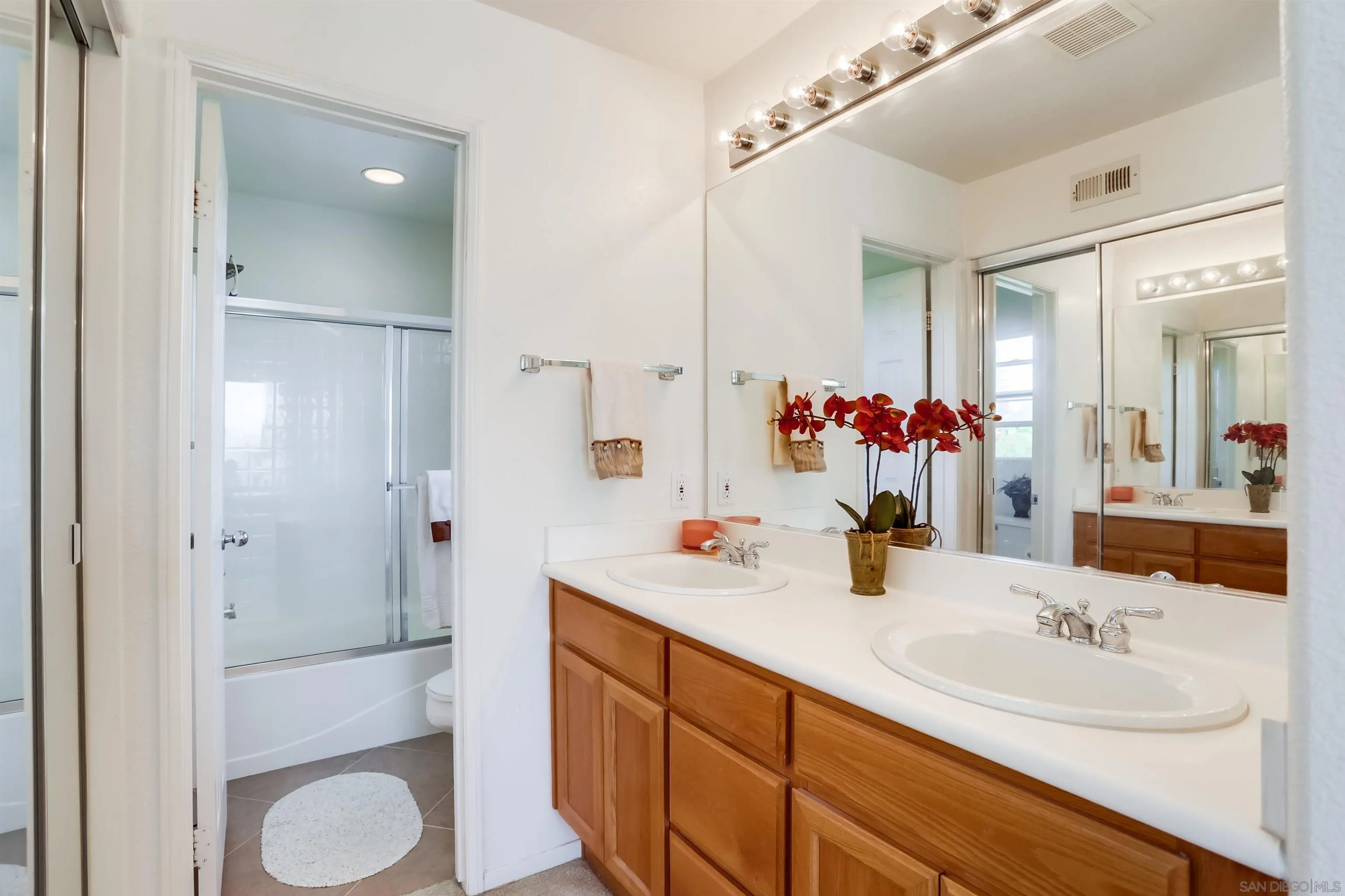 Photo #17: 250034831 Listing: Photo #17