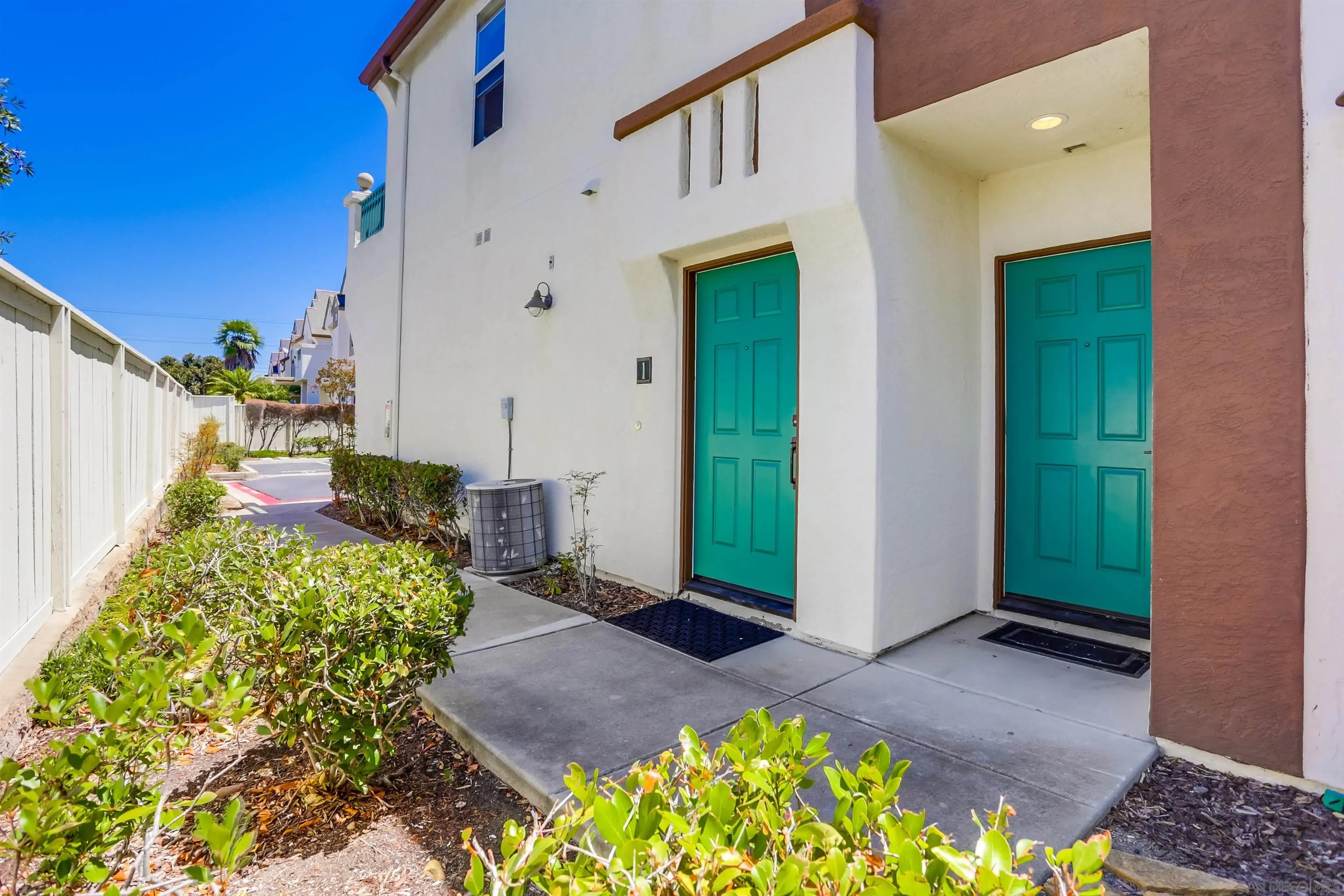 Photo #3: 250034831 Listing 