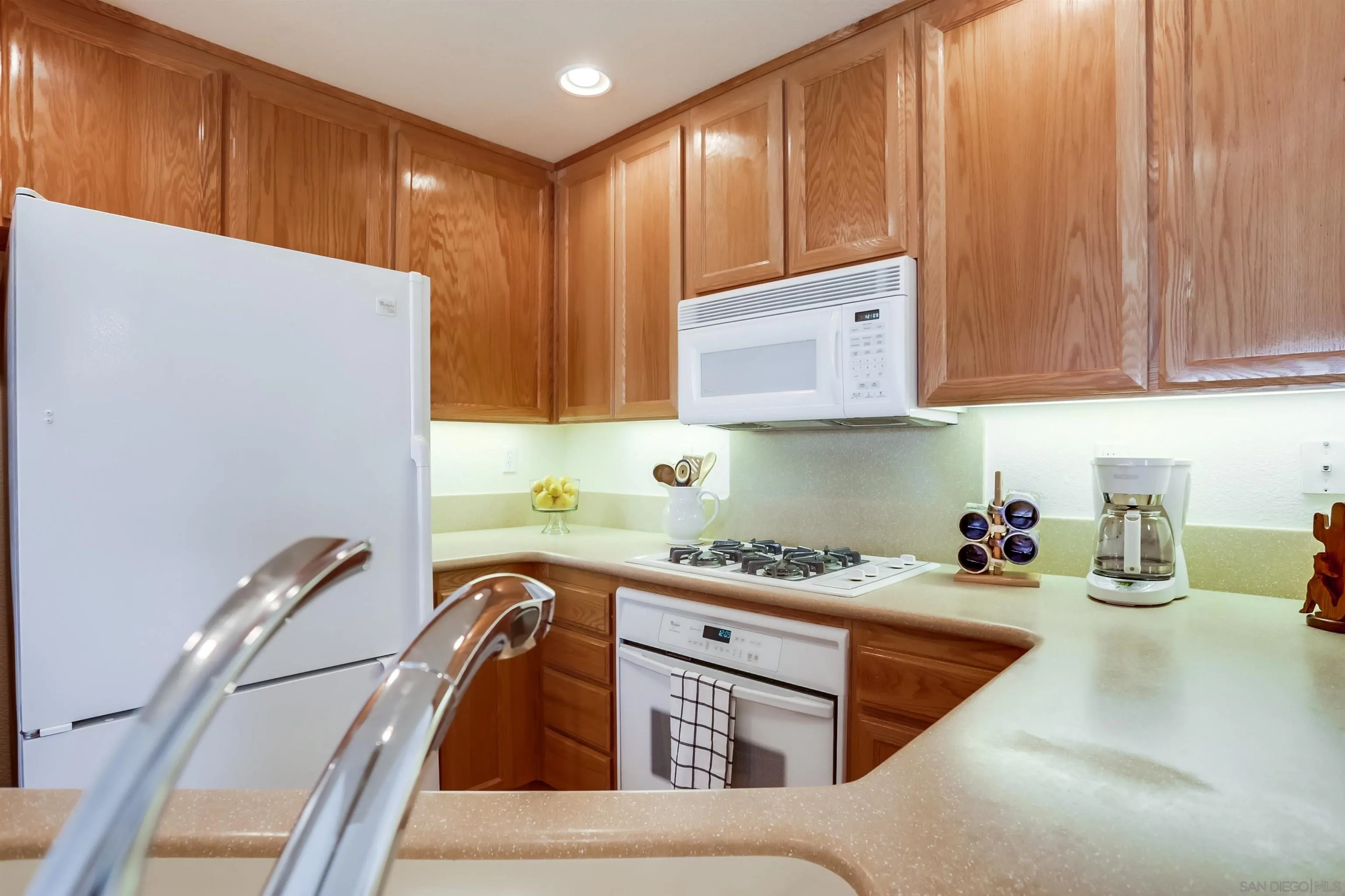 Photo #7: 250034831 Listing: Photo #7