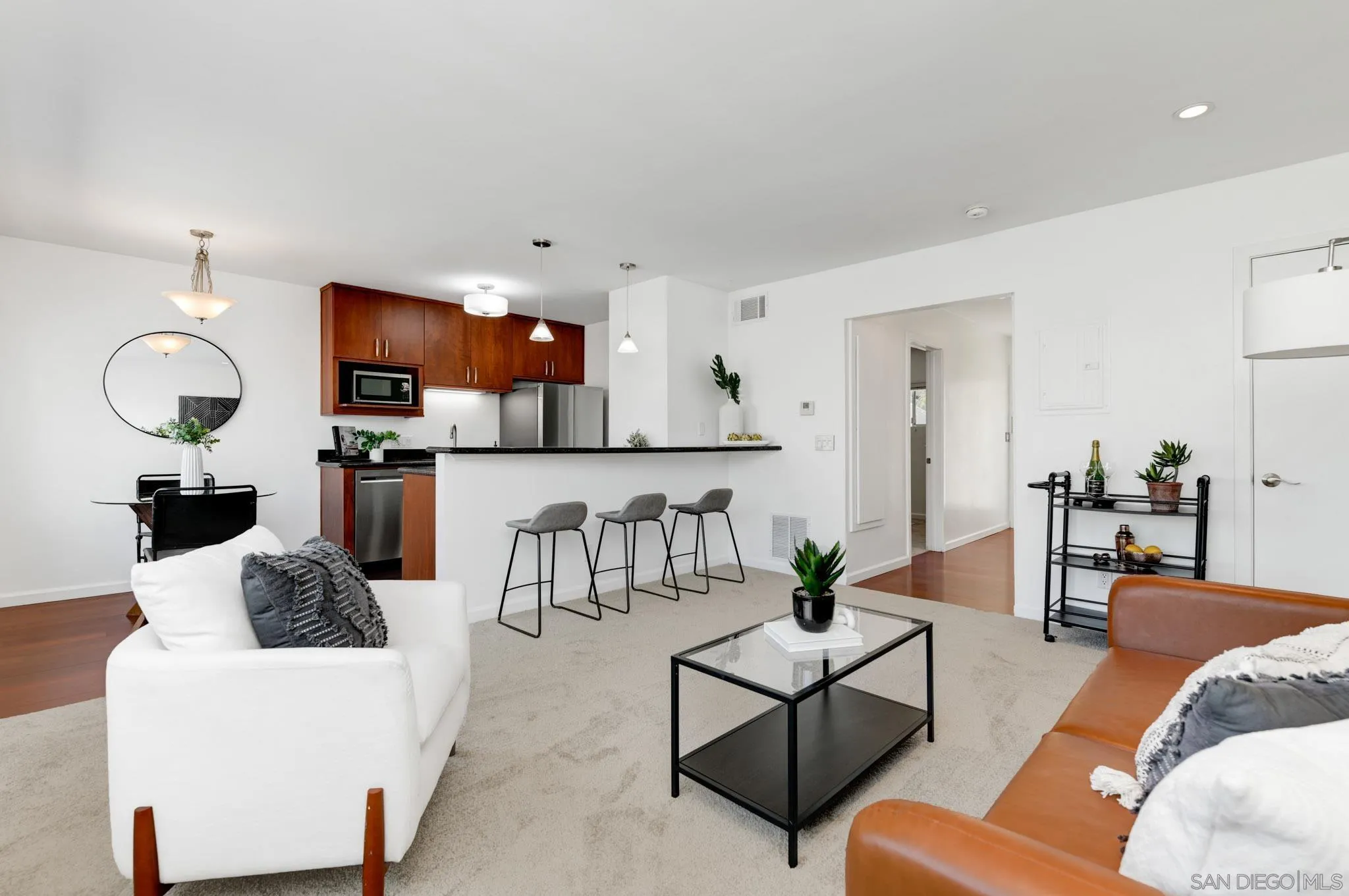 Photo #6: 250034843 Listing 