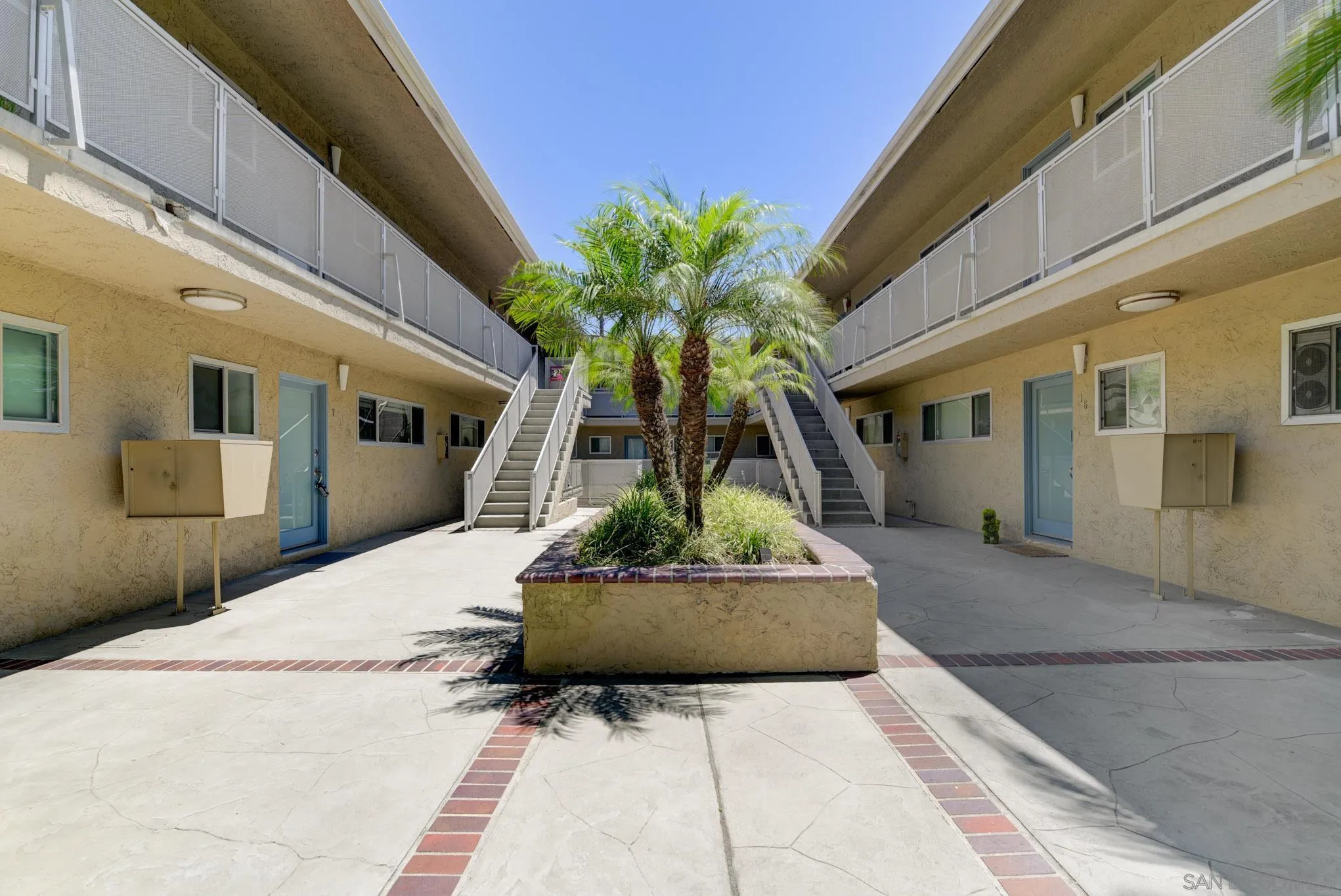 Photo #3: 250034843 Listing 