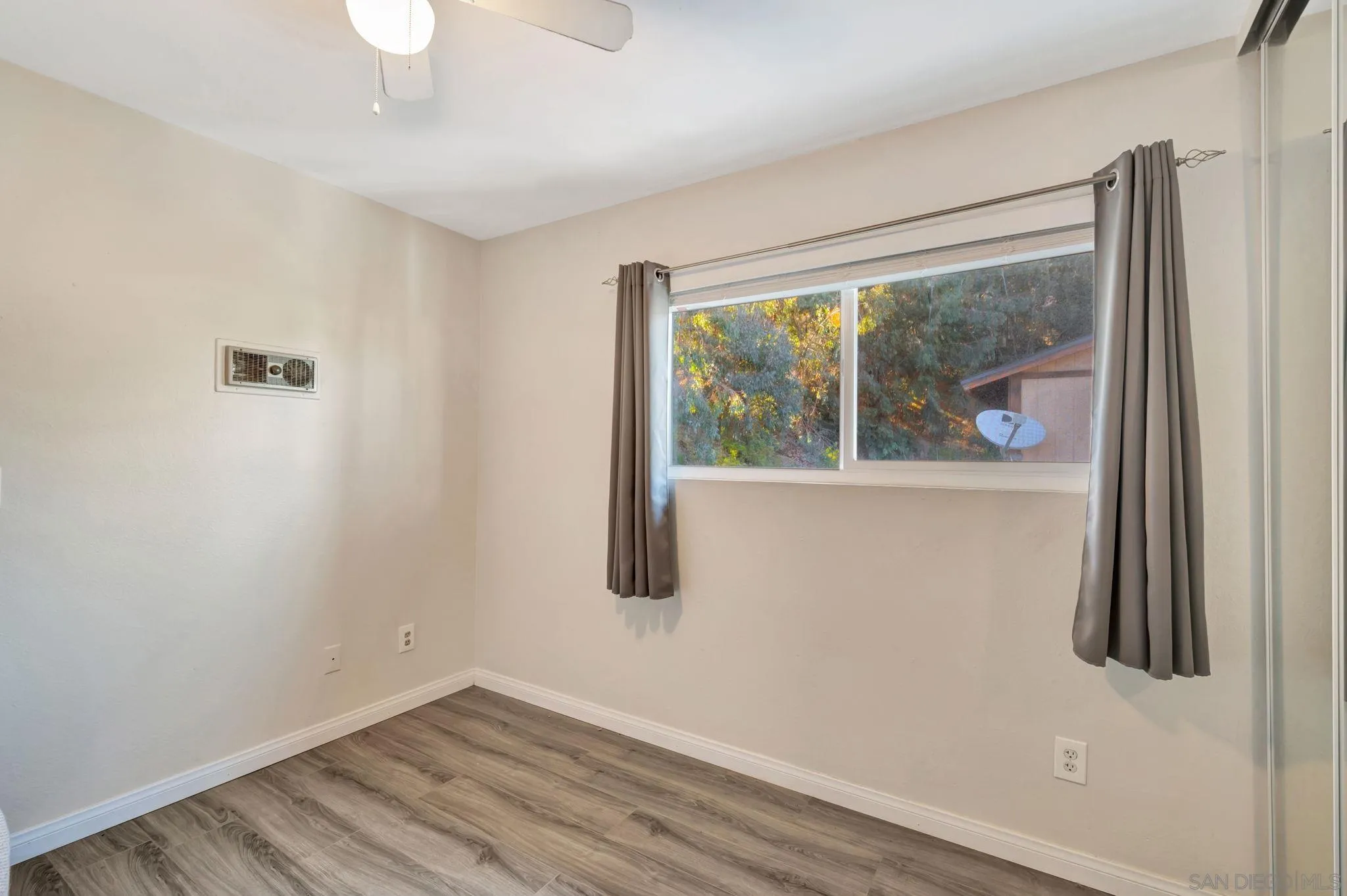 Photo #19: 250034848 Listing: Photo #19