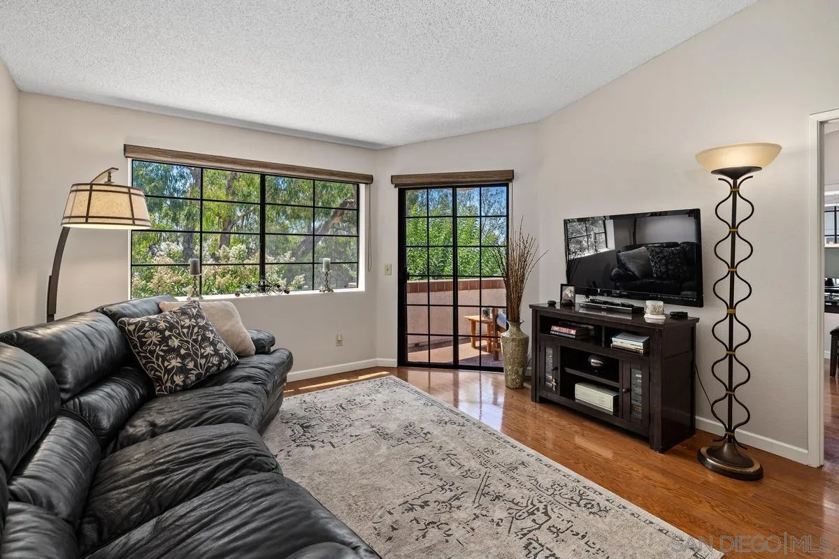 Photo #8: 250034854 Listing: Photo #8