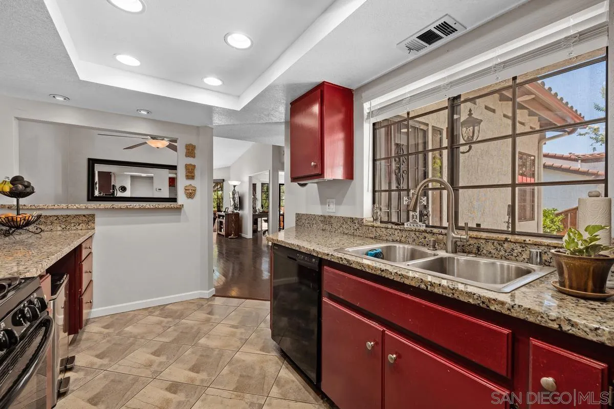 Photo #14: 250034854 Listing: Photo #14