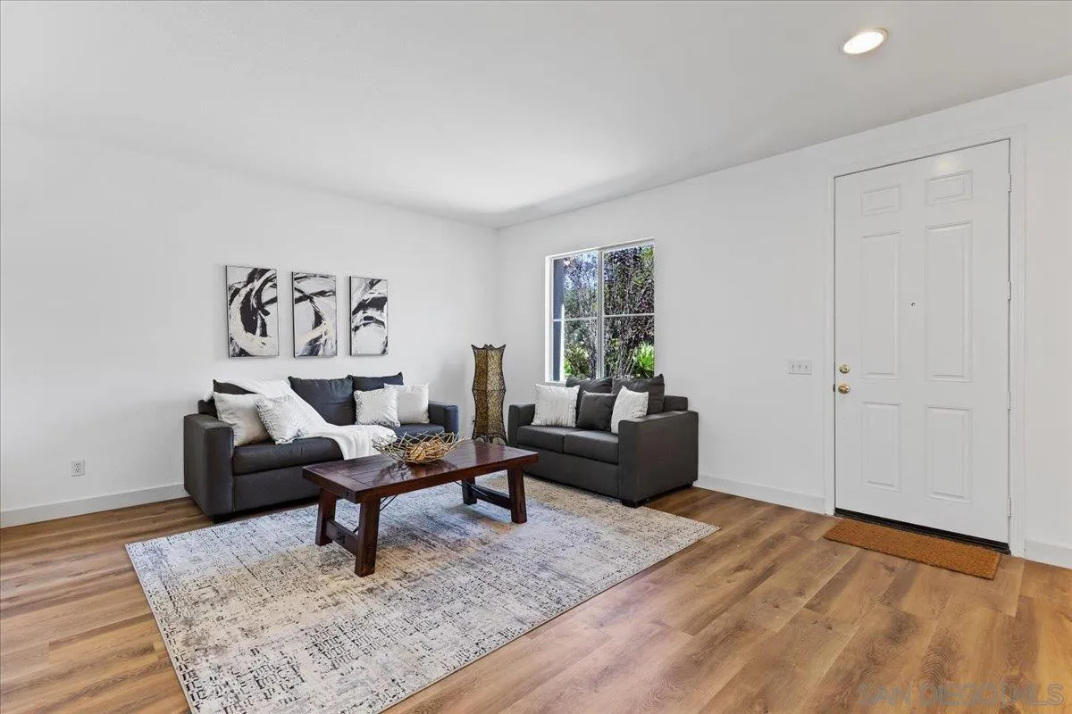 https://cdn.realtyfeed.com/cdn/127/250034857/cb90993c58f78e5335994edc7b648733.webp