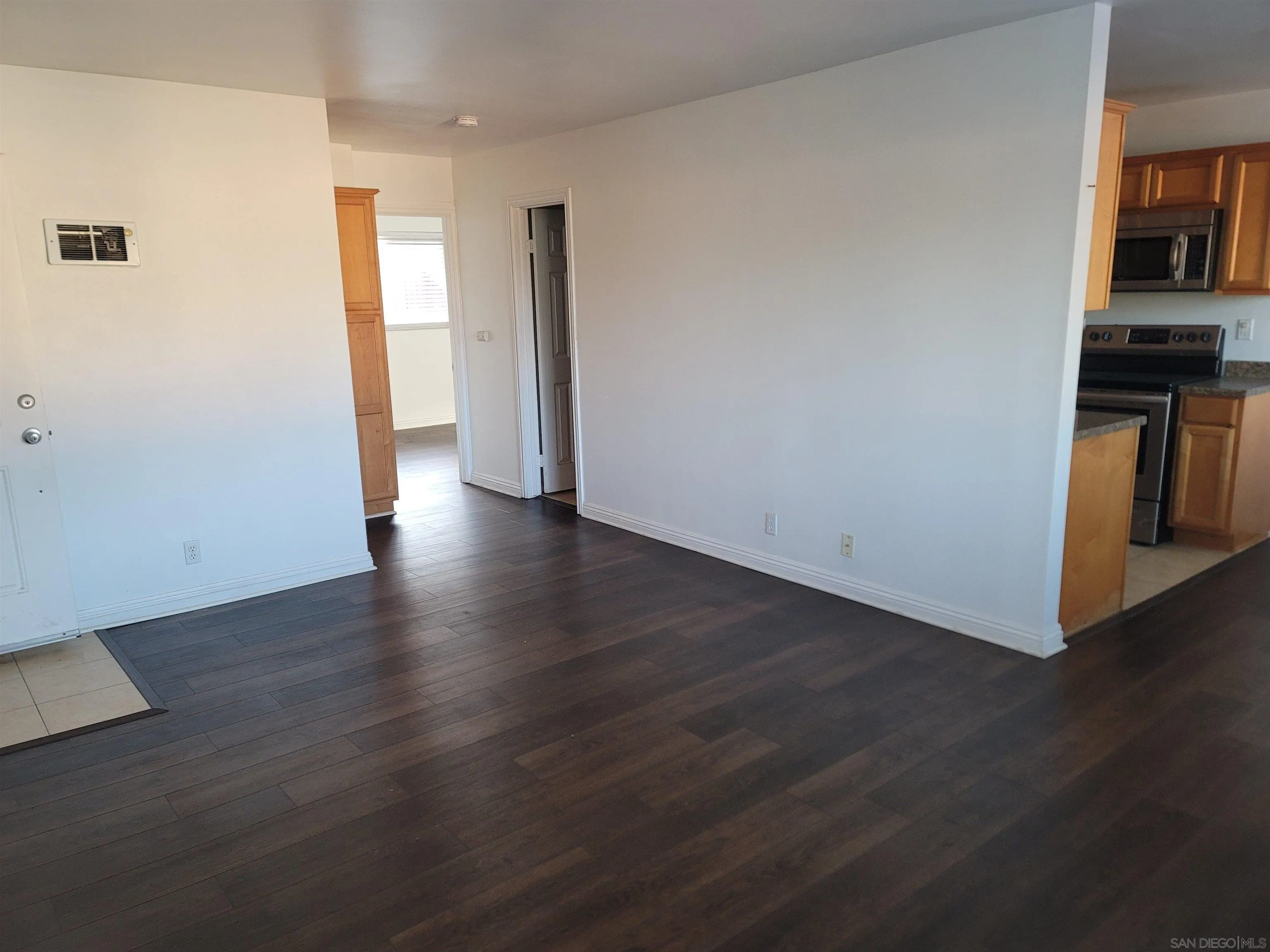 Photo #5: 250034859 Listing 