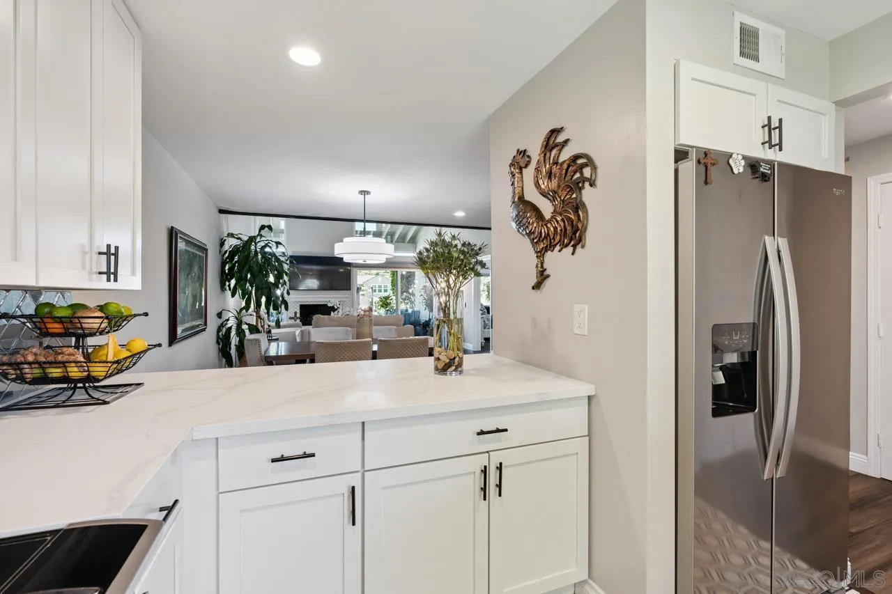 Photo #4: 250034864 Listing 
