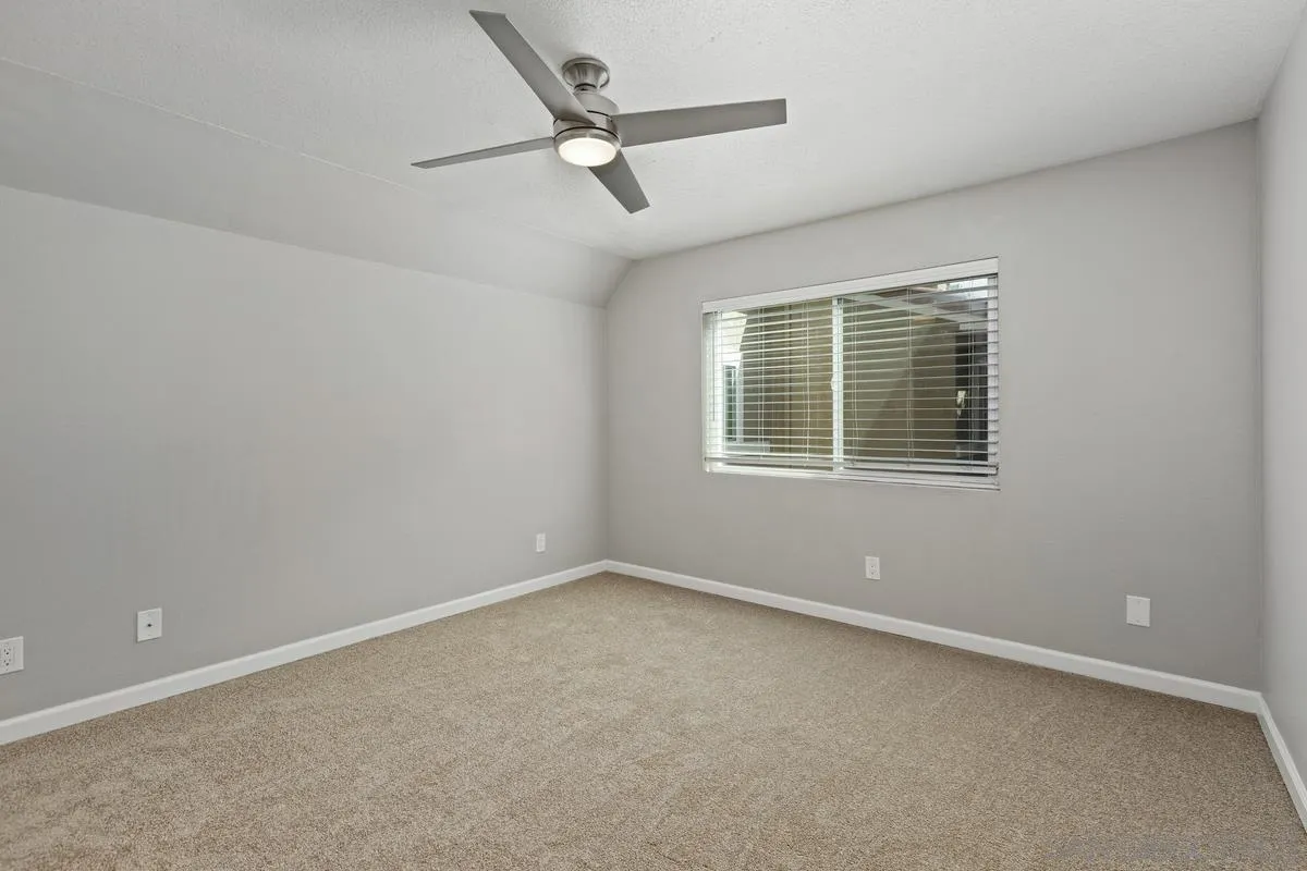 Photo #18: 250034881 Listing: Photo #18