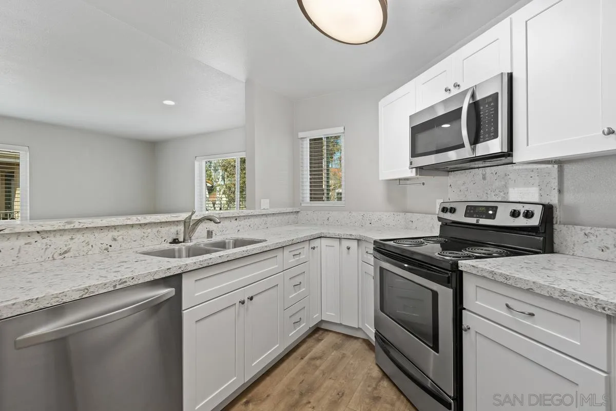 Photo #5: 250034881 Listing 