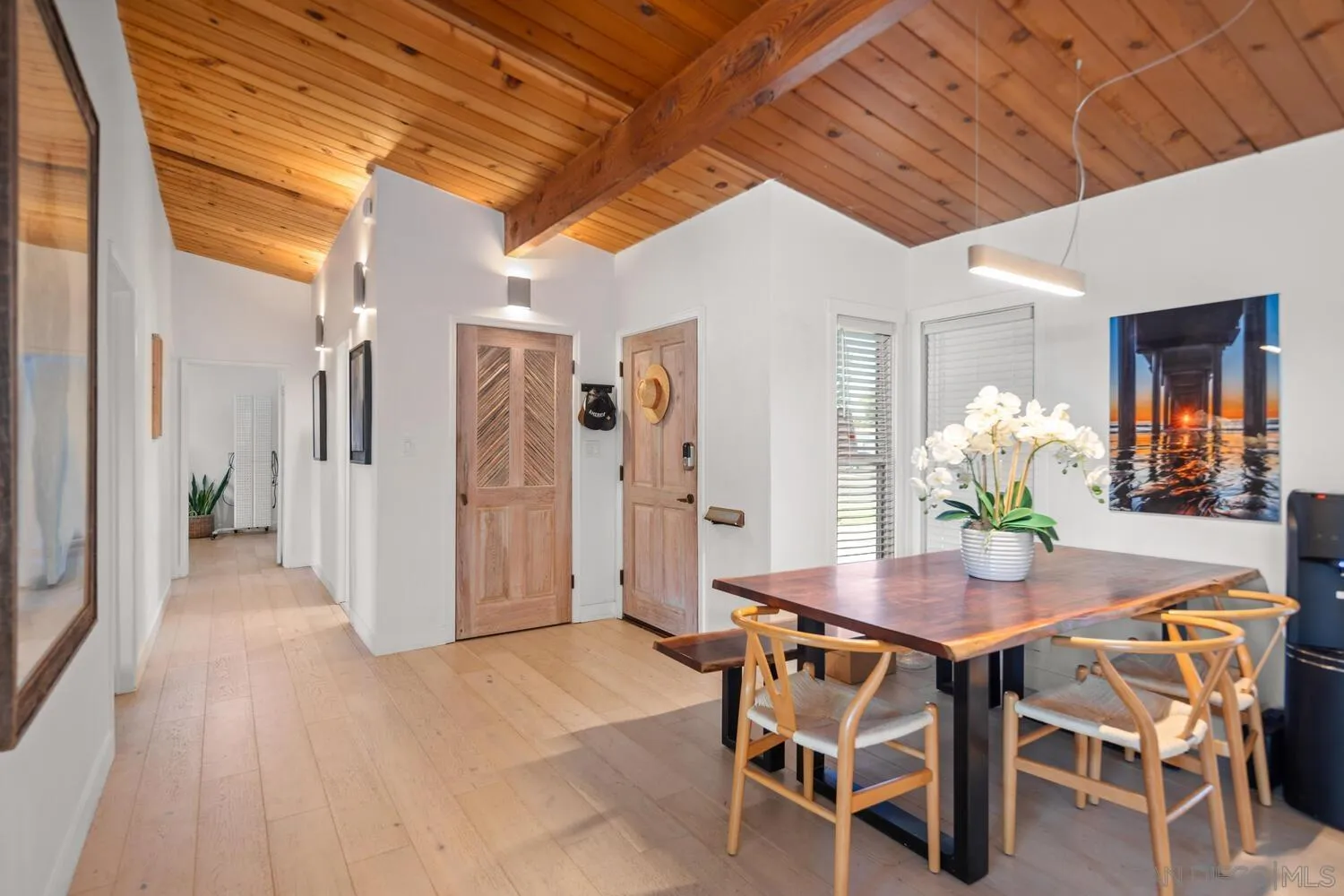 https://cdn.realtyfeed.com/cdn/127/250034886/2ad4d8f8ecc2e26bd1ea43050151d88e.webp