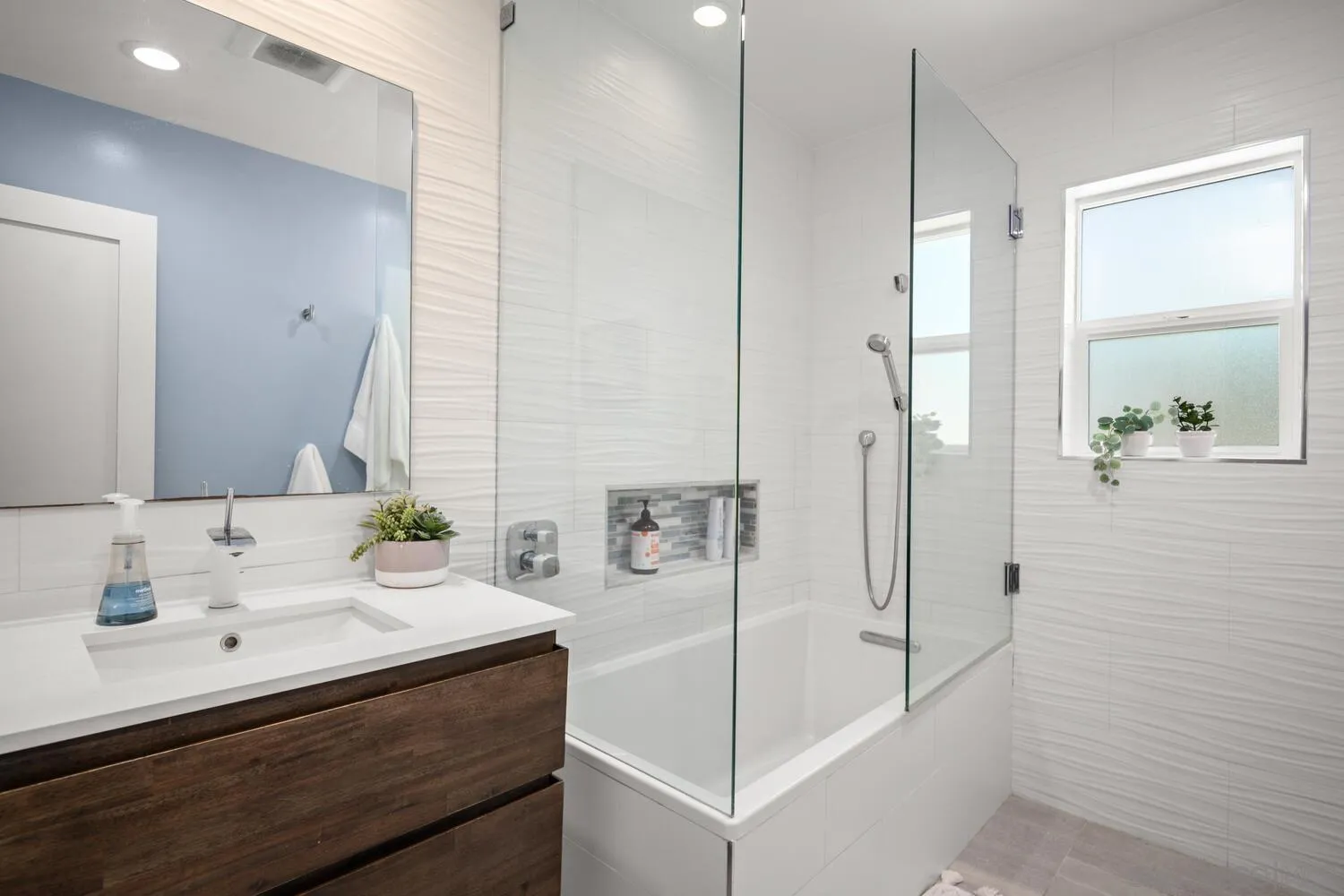 https://cdn.realtyfeed.com/cdn/127/250034886/5565010b2416d593c76f156a3303c062.webp