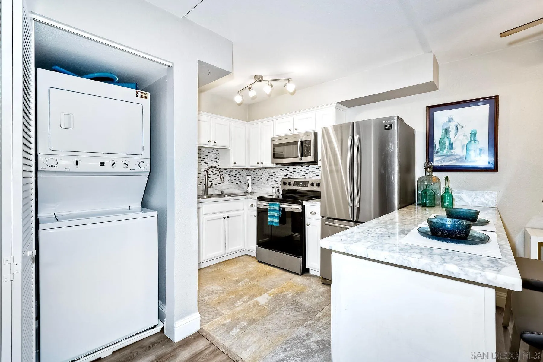 Photo #5: 250034888 Listing 