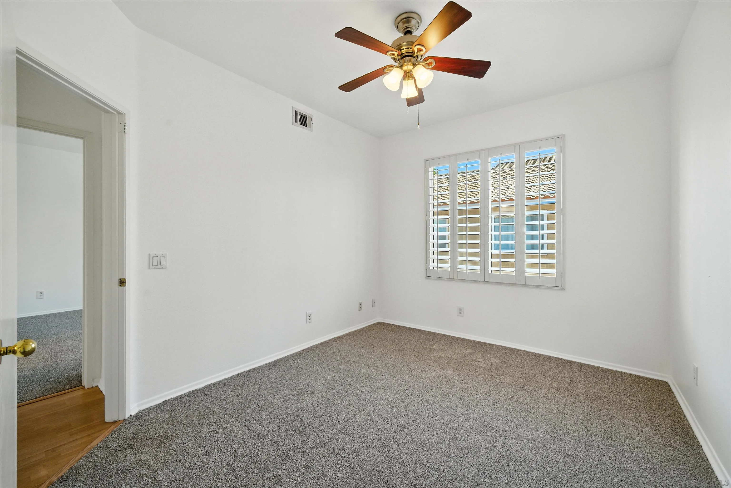 Photo #25: 250034889 Listing: Photo #25