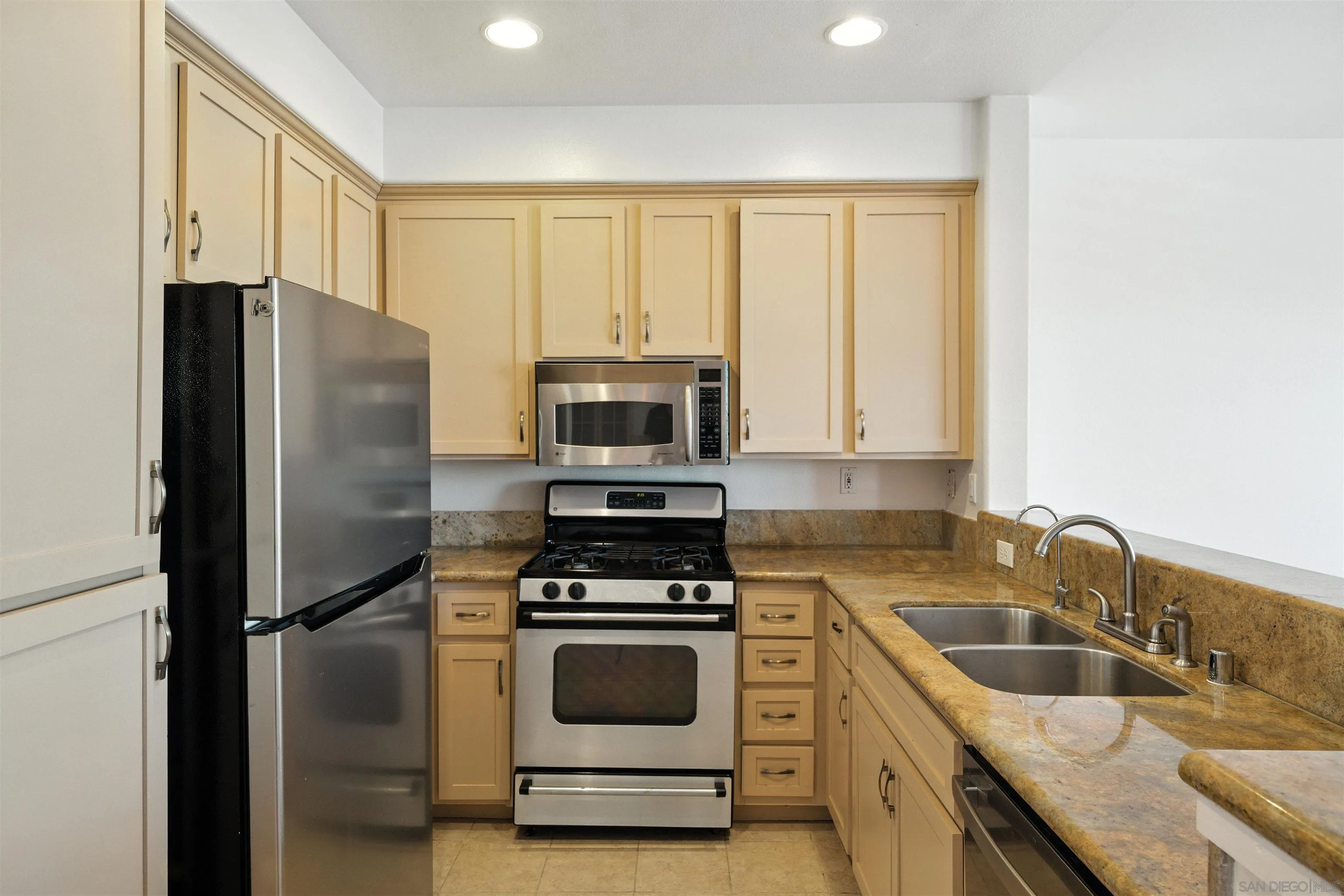 Photo #14: 250034889 Listing: Photo #14