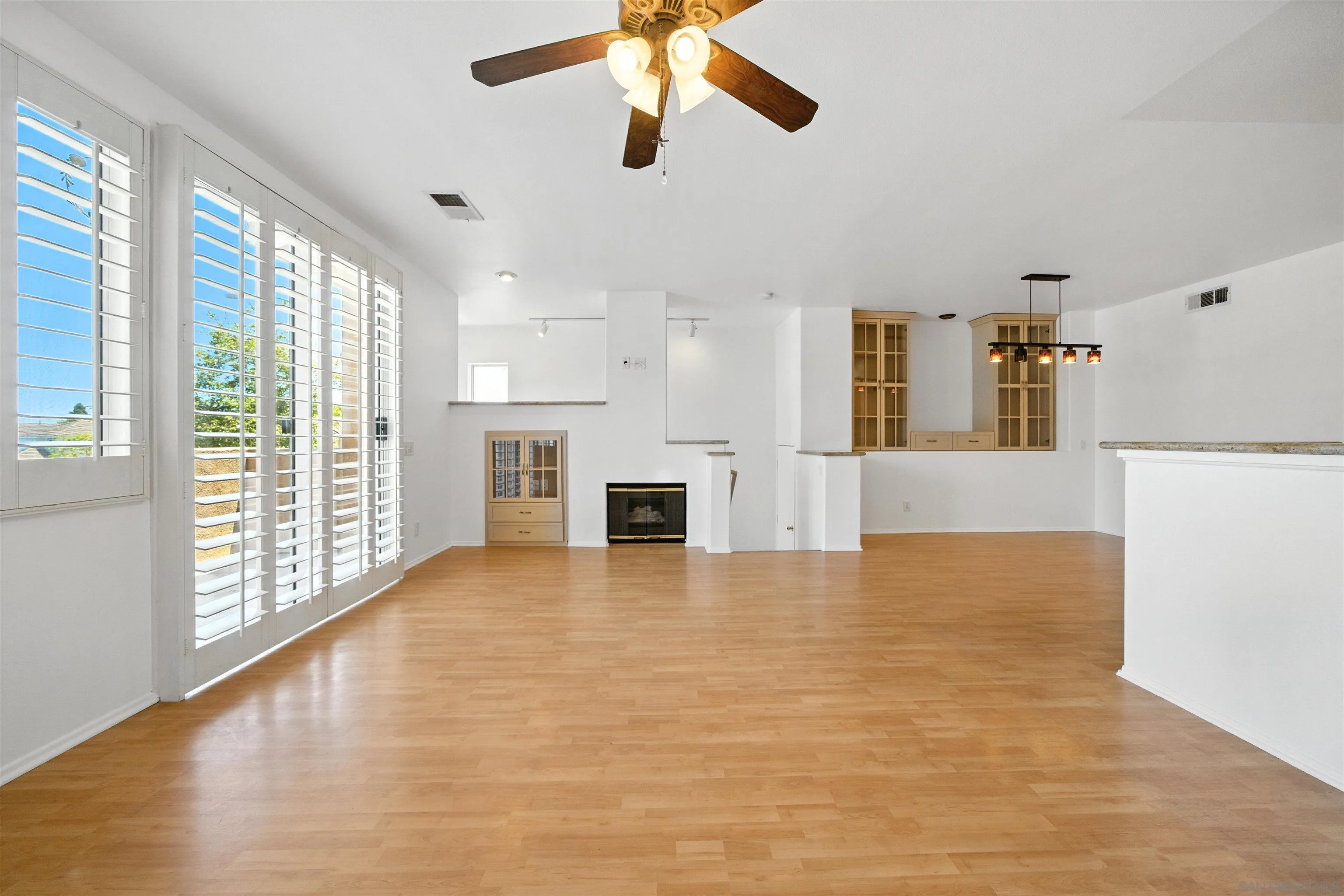Photo #7: 250034889 Listing: Photo #7