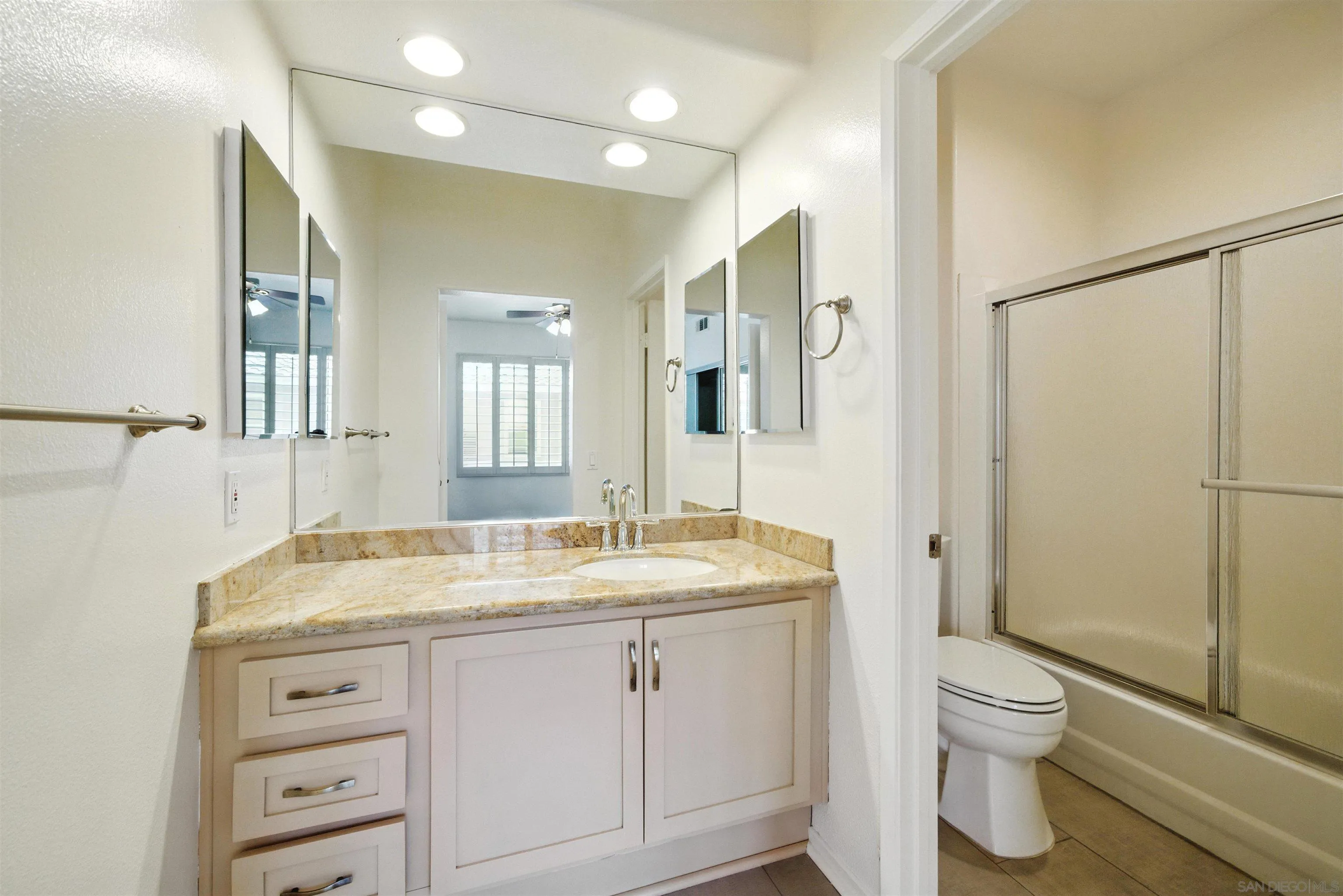 Photo #27: 250034889 Listing: Photo #27