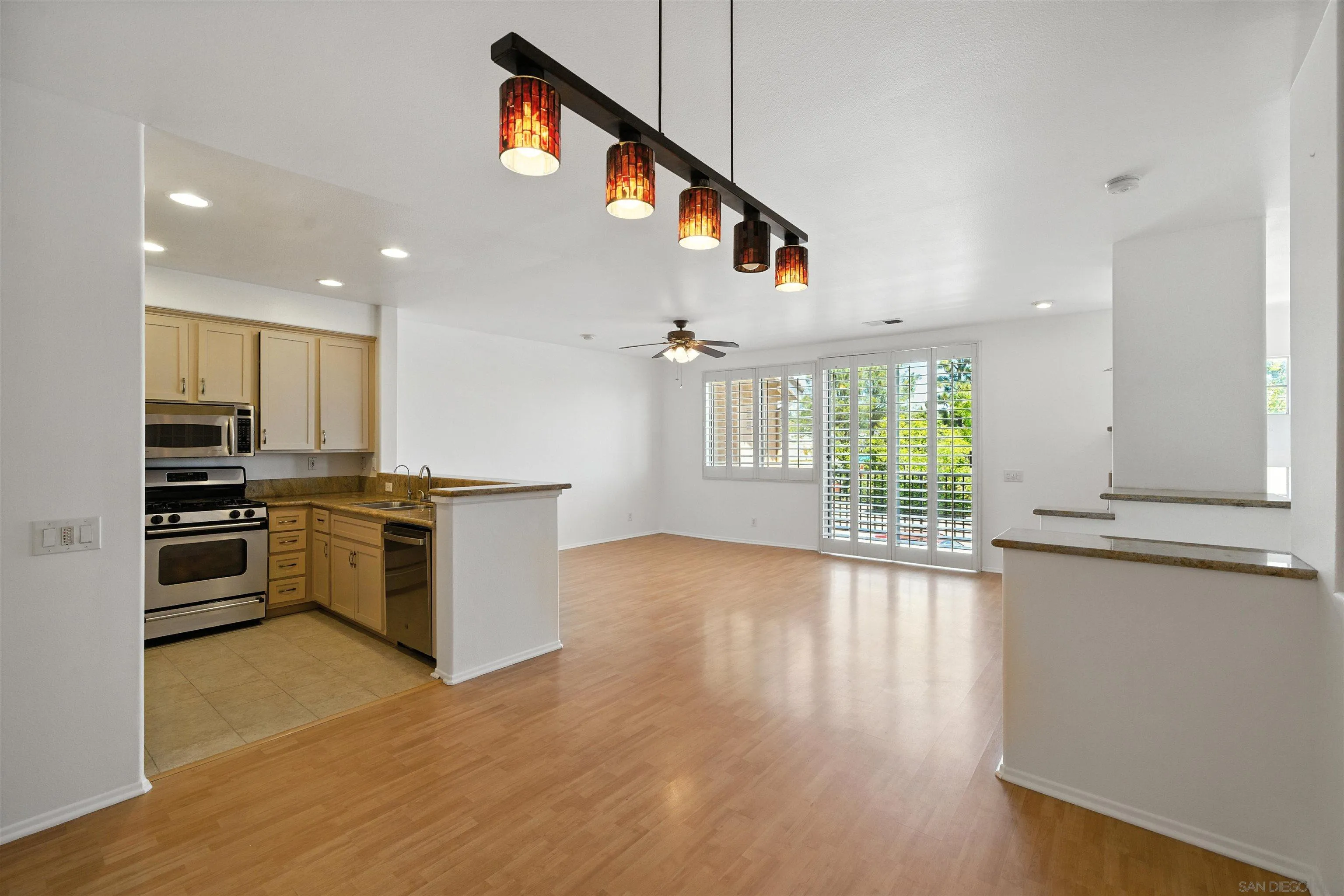 Photo #9: 250034889 Listing: Photo #9
