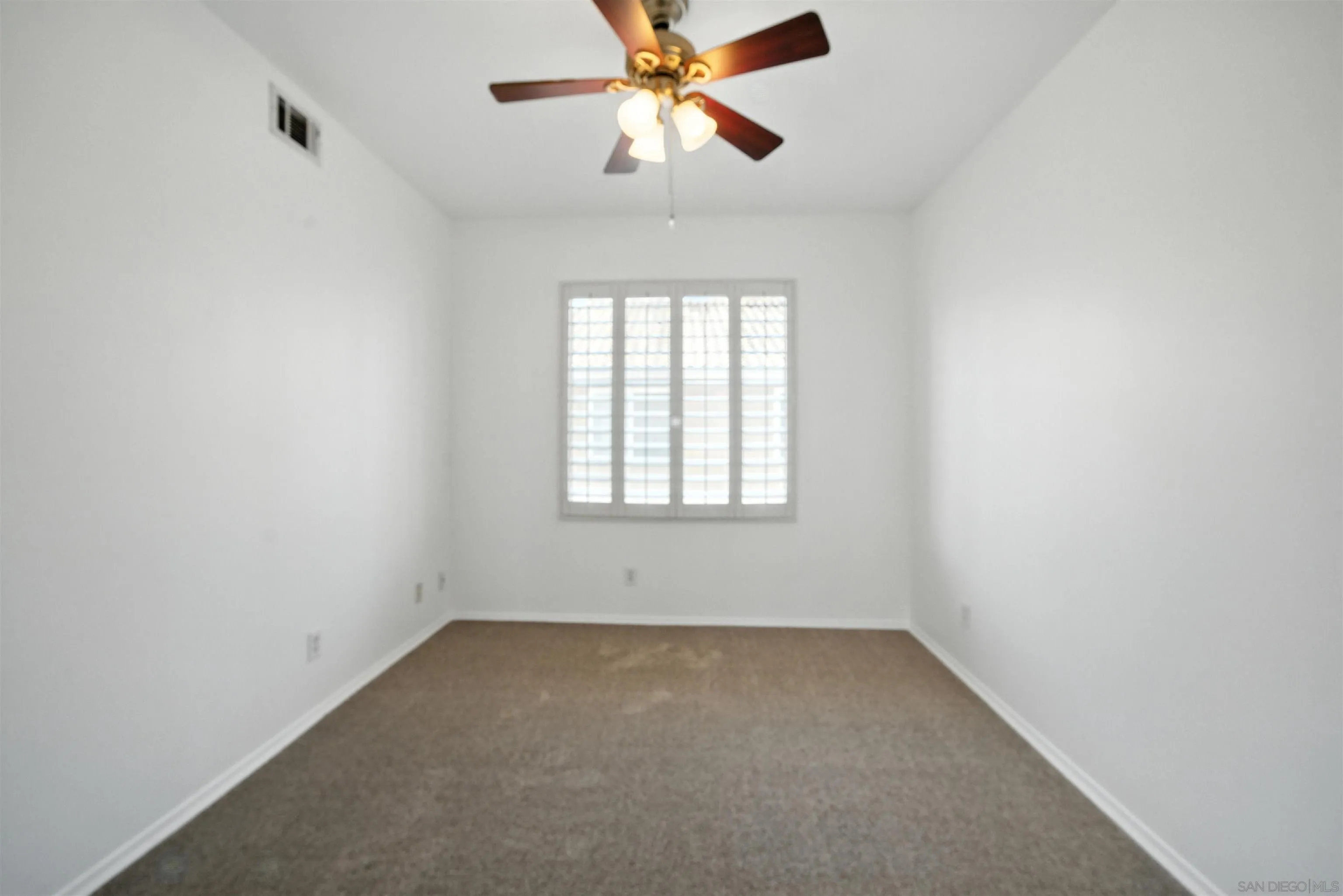 Photo #24: 250034889 Listing: Photo #24