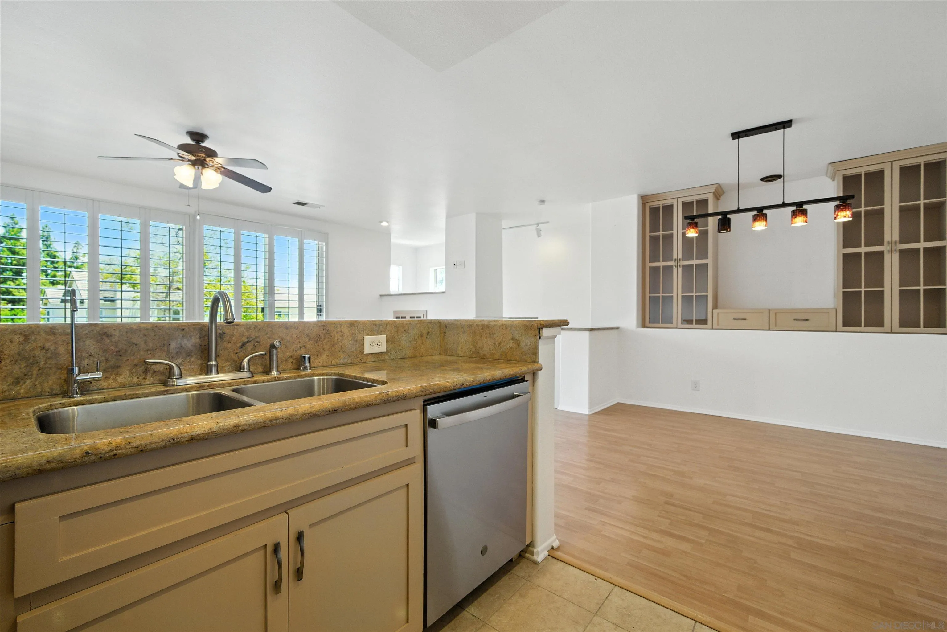 Photo #16: 250034889 Listing: Photo #16