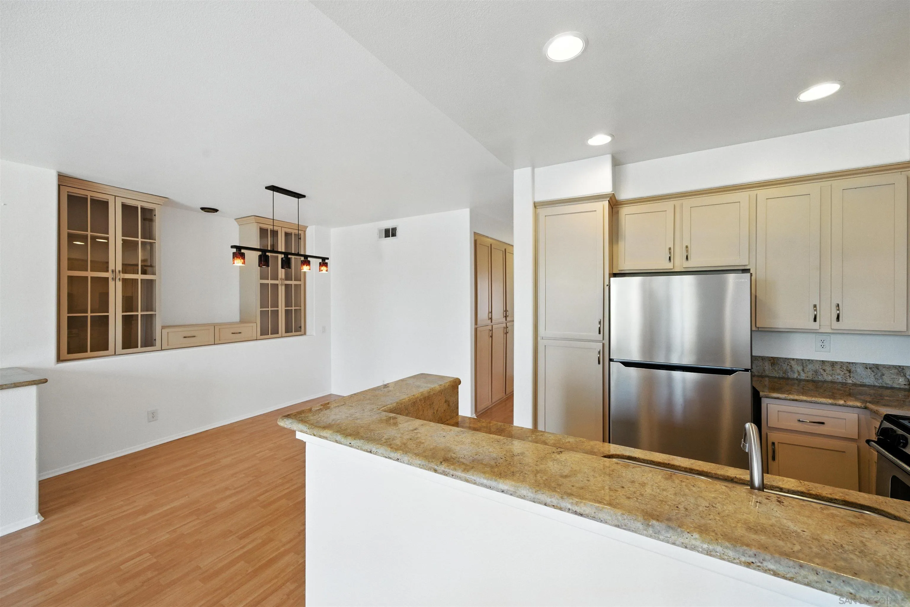Photo #13: 250034889 Listing: Photo #13