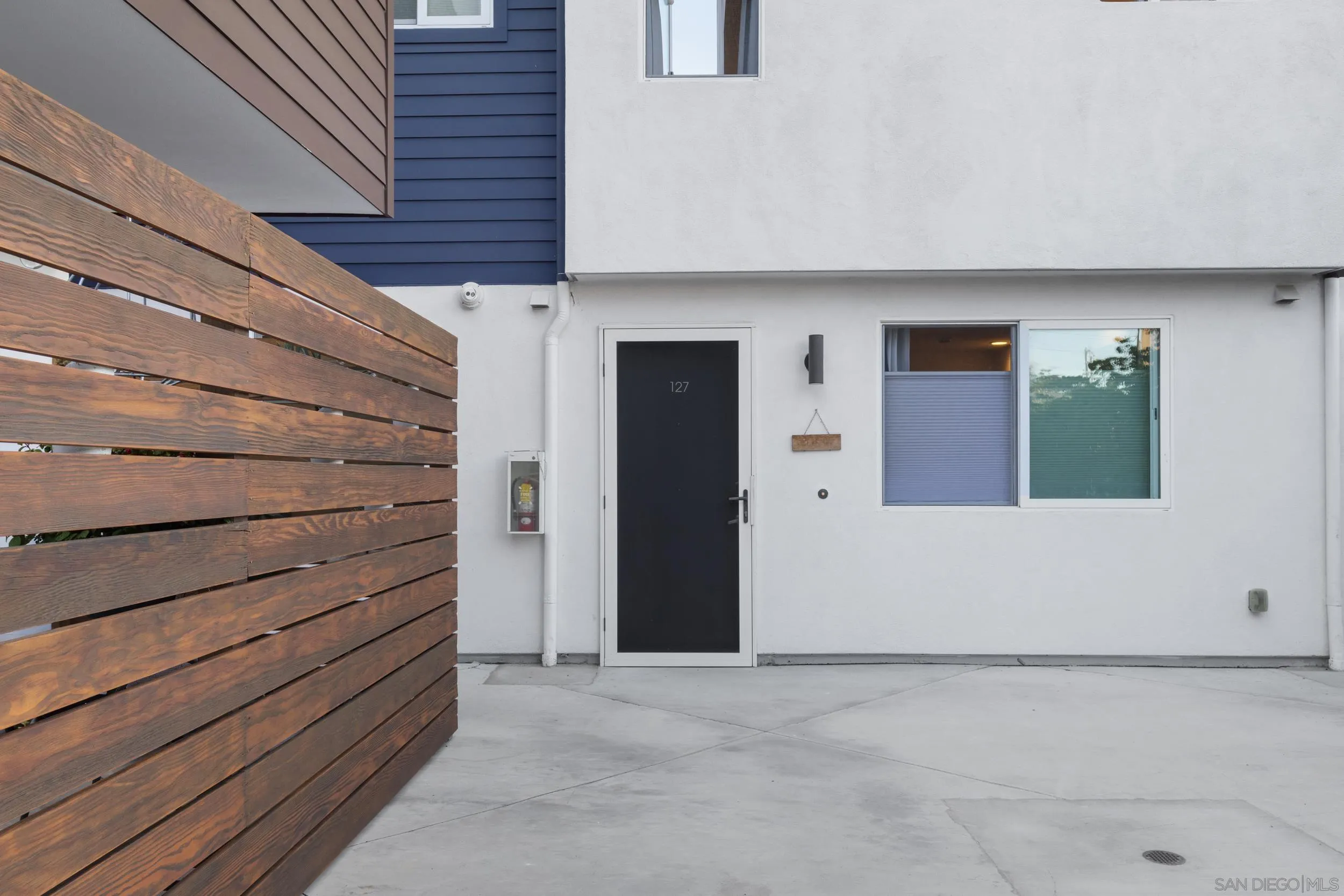 Photo #3: 250034897 Listing 