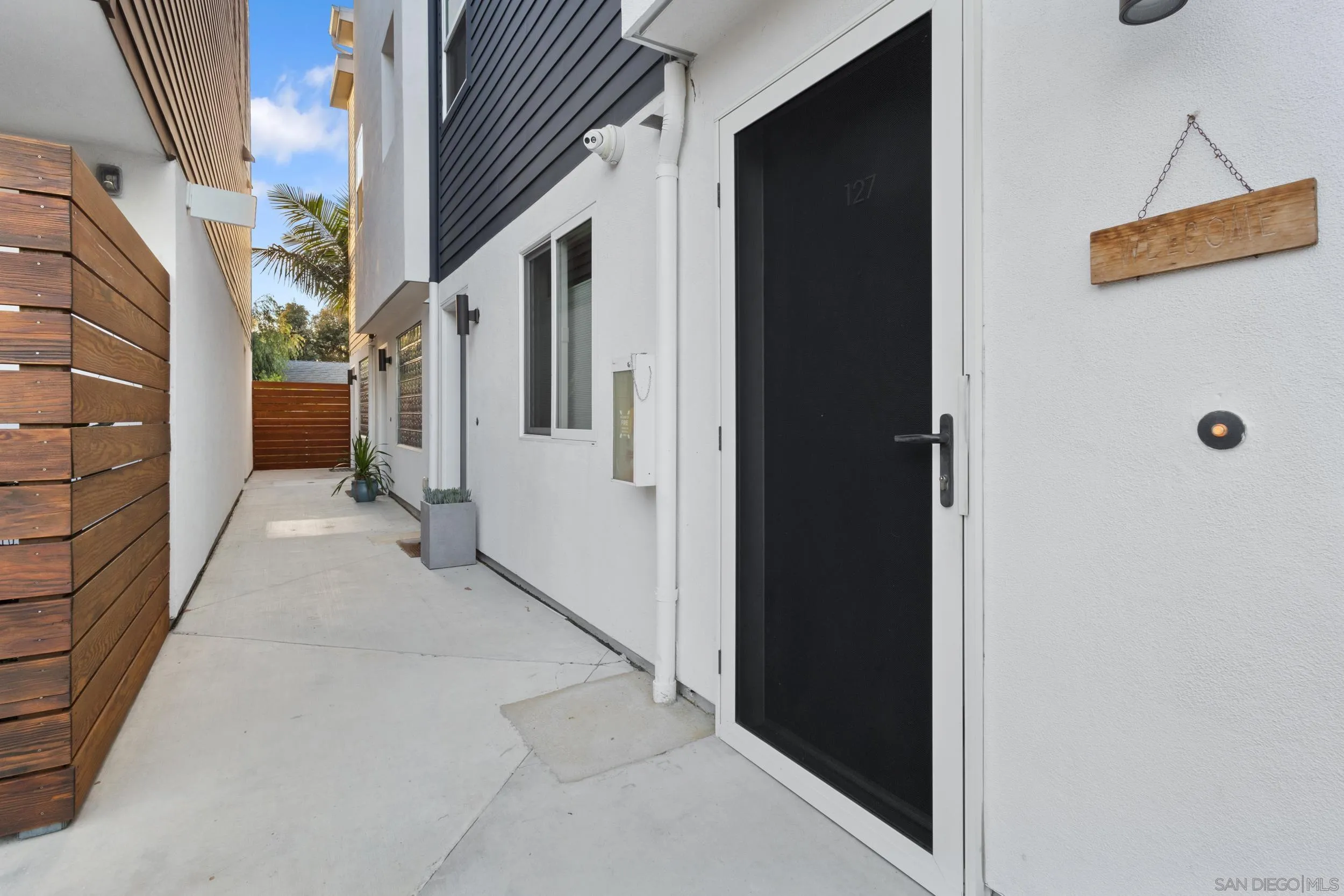 Photo #5: 250034897 Listing 