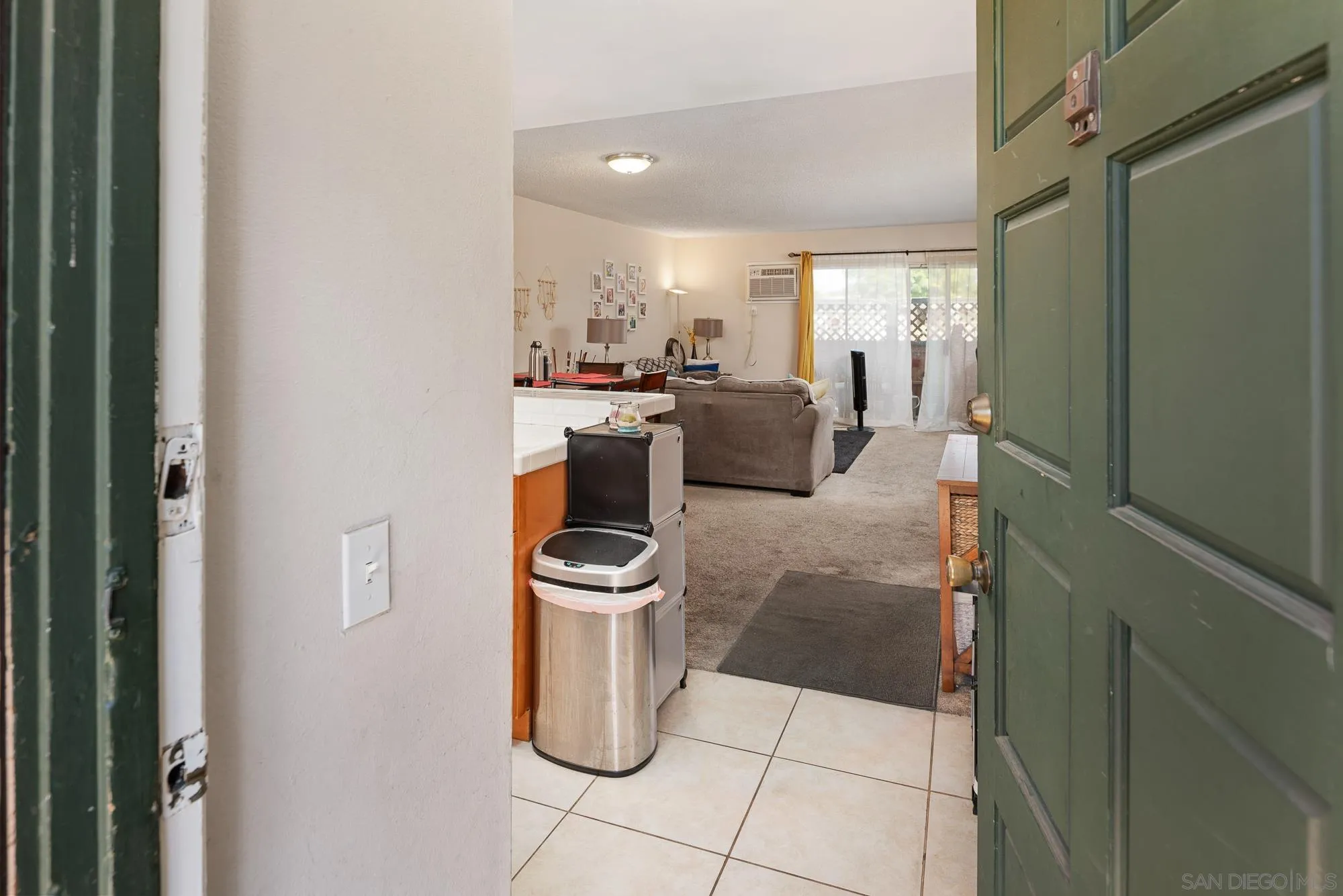 Photo #2: 250034898 Listing 