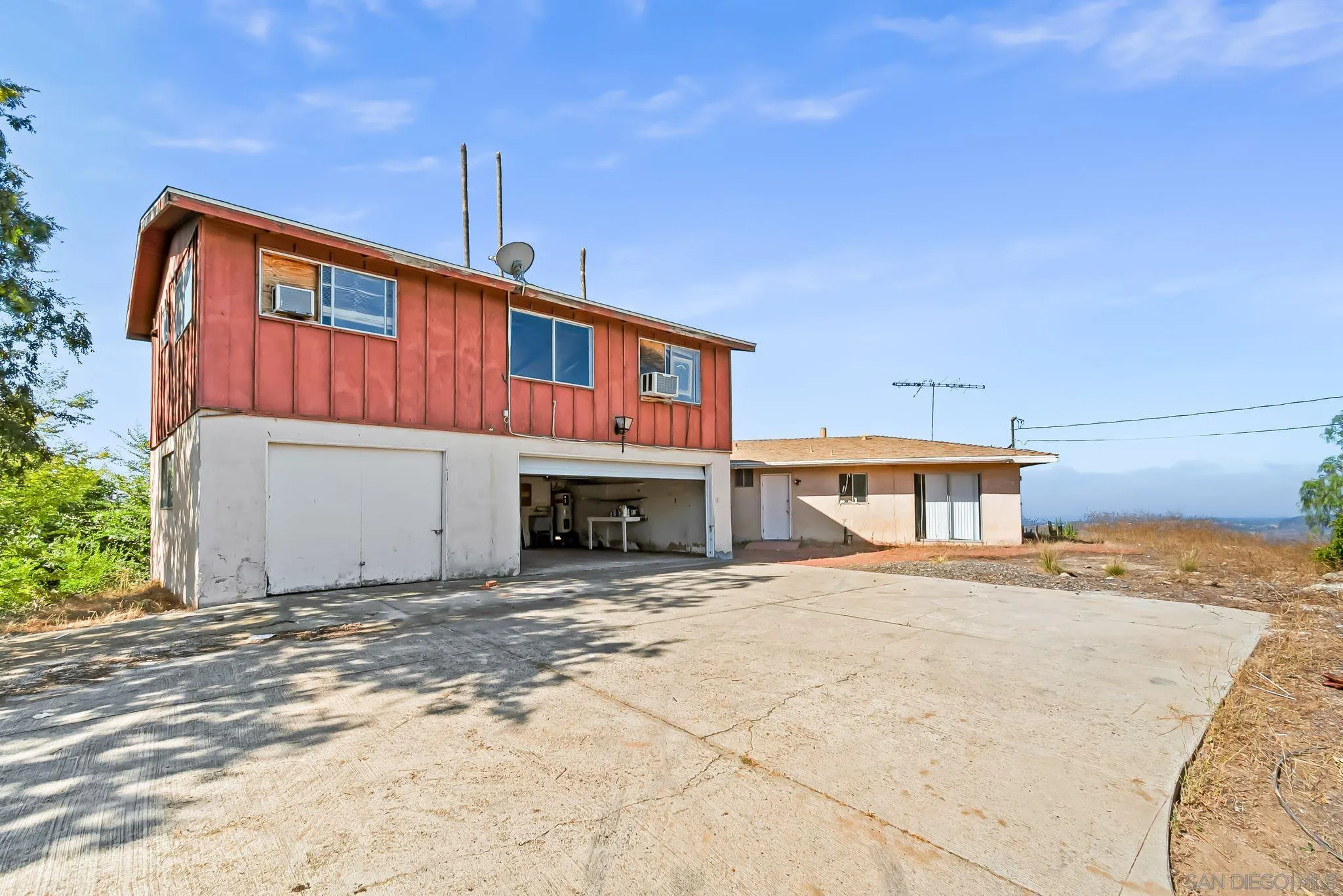 https://cdn.realtyfeed.com/cdn/127/250034899/24f45140d5769173deab7190a680ec47.webp