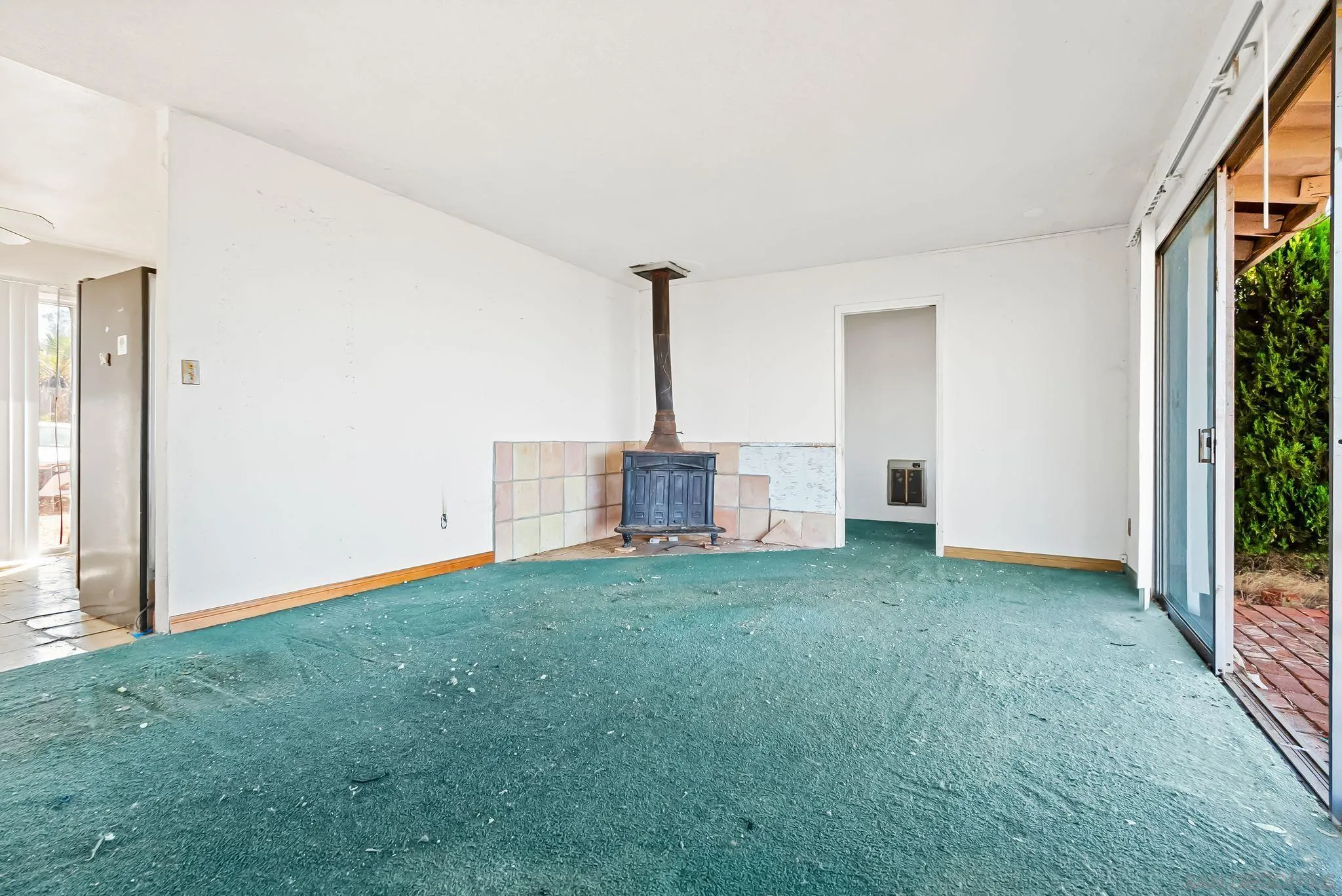 https://cdn.realtyfeed.com/cdn/127/250034899/6f7c9efb75f8174db27a3b40e2fc5eef.webp