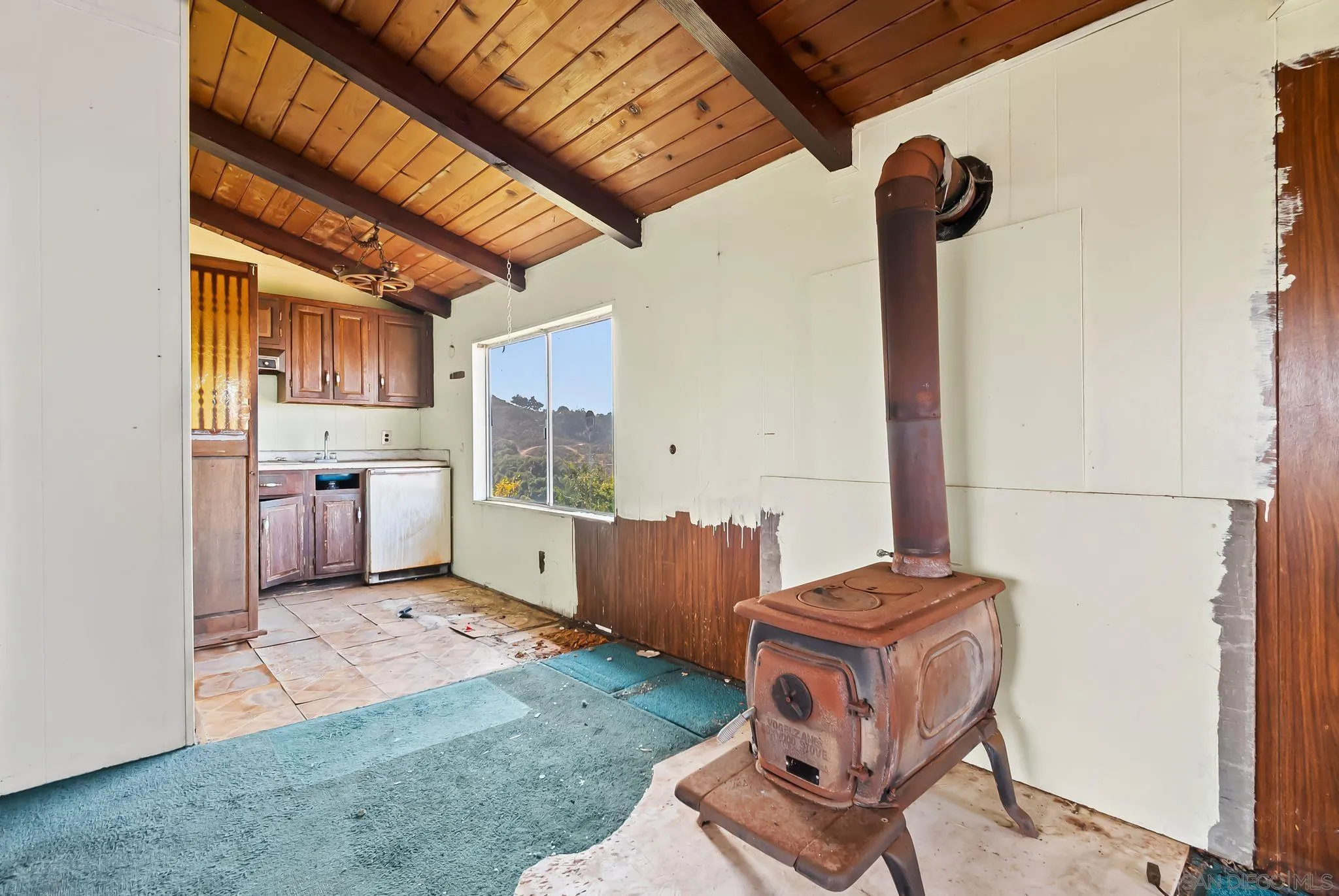https://cdn.realtyfeed.com/cdn/127/250034899/cbfb0676bc1eb8ab3a367084eece4e46.webp