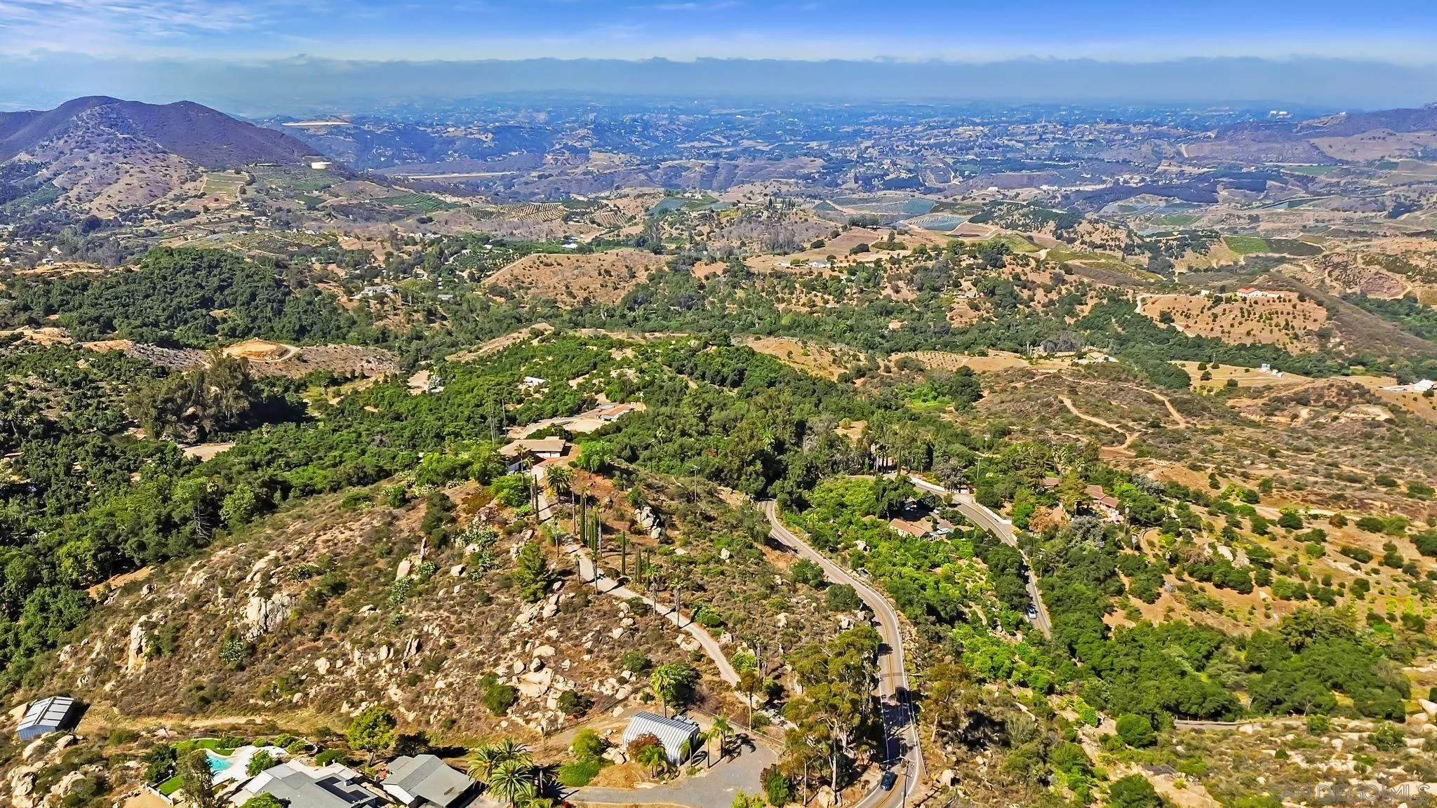 https://cdn.realtyfeed.com/cdn/127/250034899/f2e09118a869cfc2c2a3e4c30985a1d3.webp