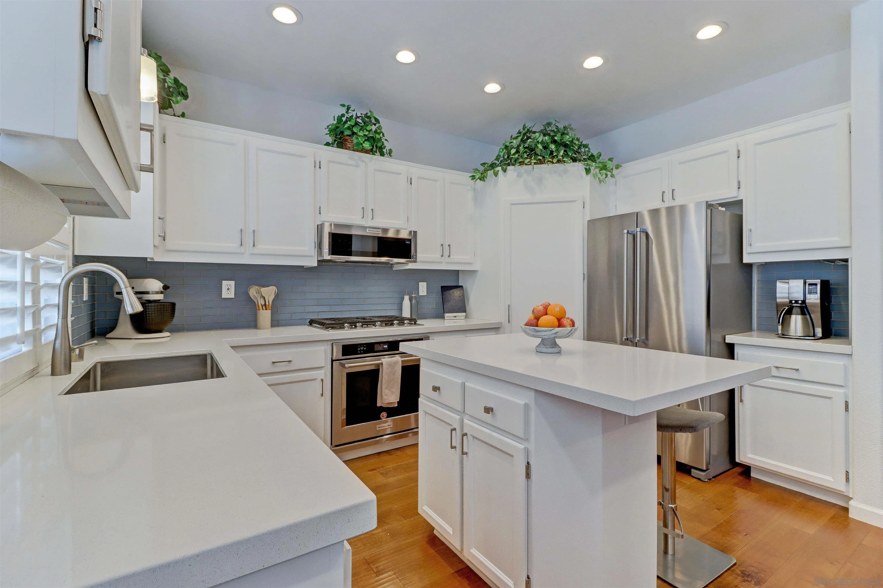 Photo #8: 250034901 Listing: Photo #8