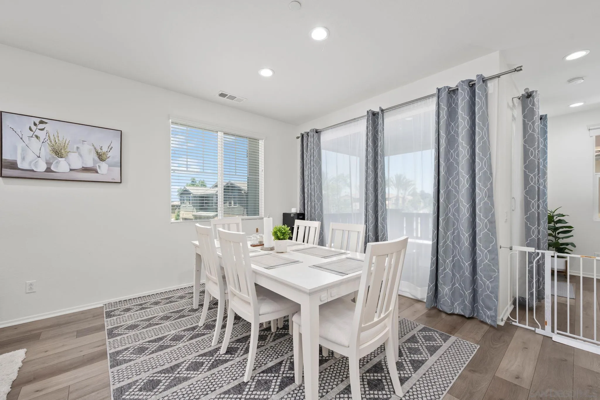 Photo #4: 250034904 Listing 