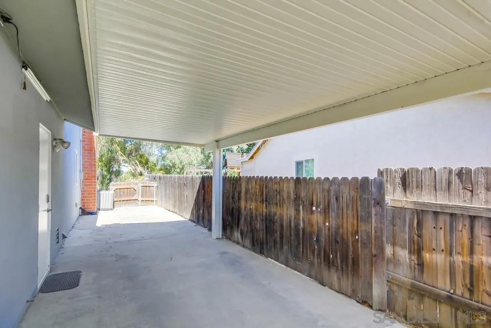 https://cdn.realtyfeed.com/cdn/127/250034905/889085183a08ddc78d42b1dc5759071c.webp