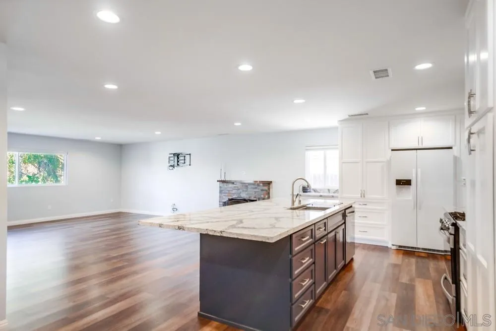 https://cdn.realtyfeed.com/cdn/127/250034905/9a6d5b65d2a6ed36057d3d75e6c67b5c.webp