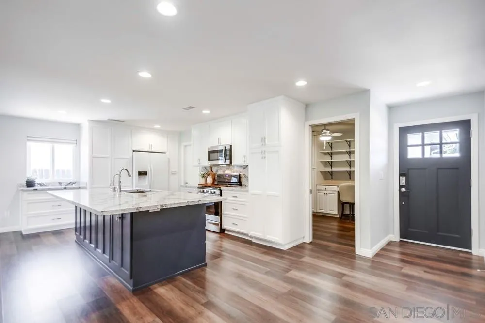https://cdn.realtyfeed.com/cdn/127/250034905/a4a8e609b4ed79e6c3fc6920fa3d0e0a.webp
