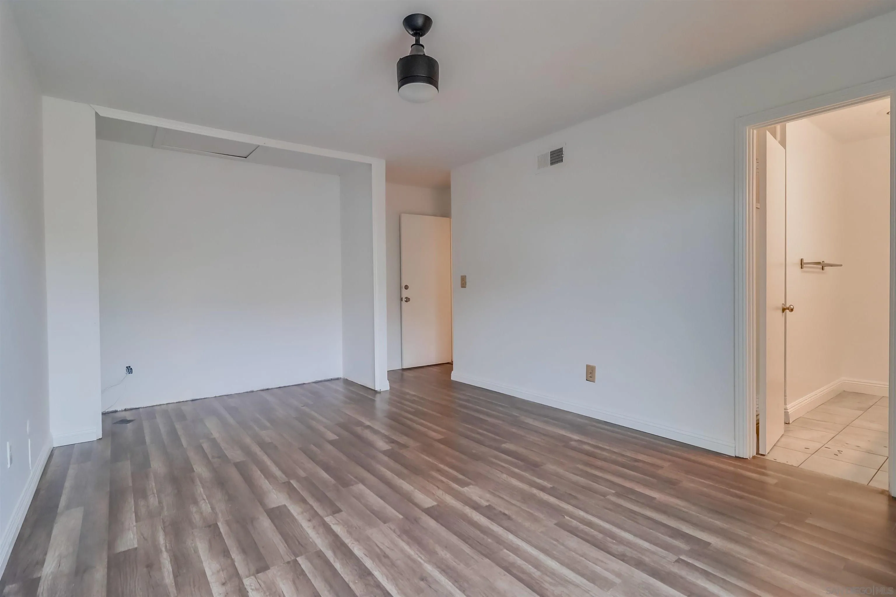 Photo #19: 250034916 Listing: Photo #19