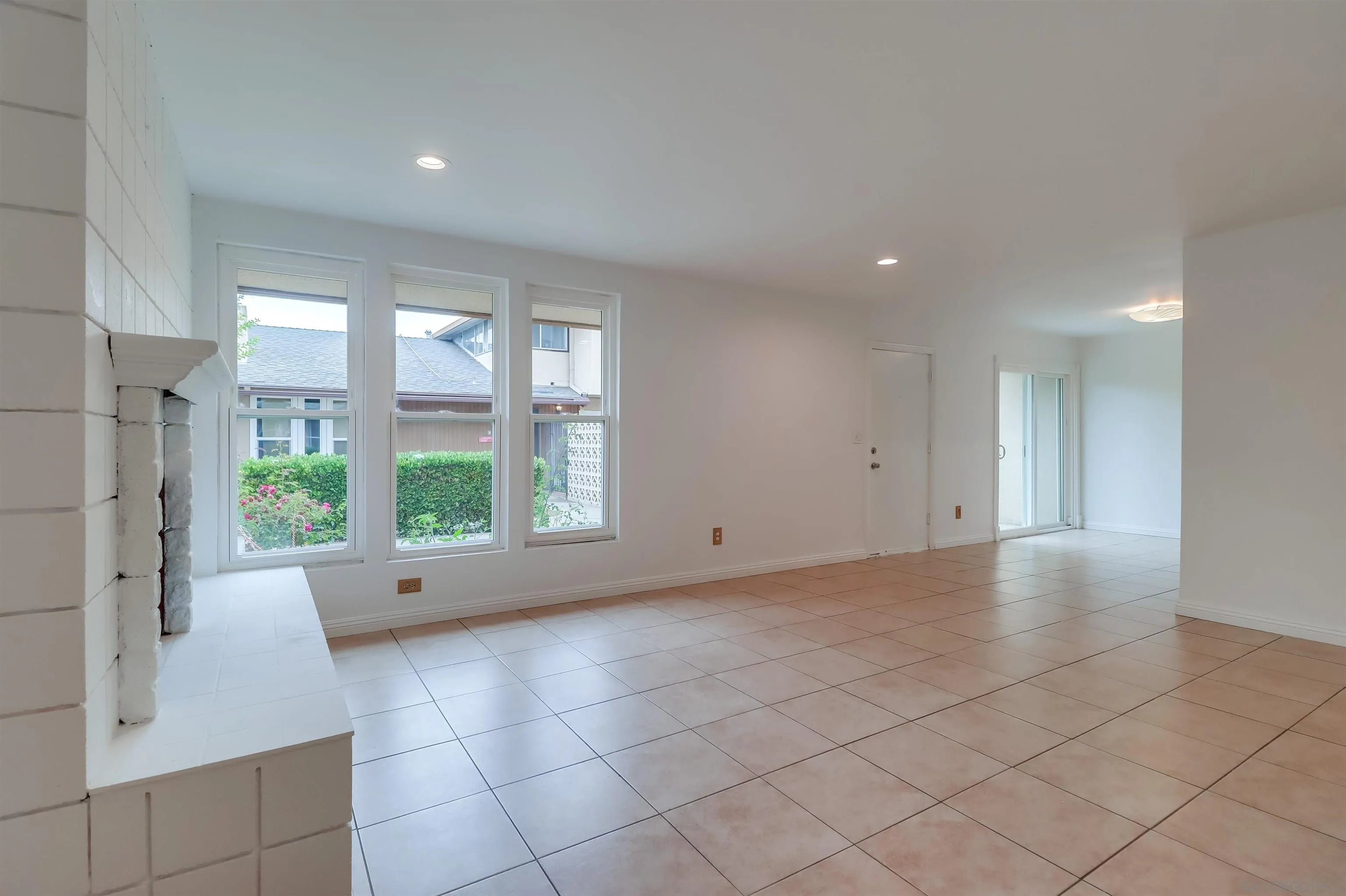 Photo #9: 250034916 Listing: Photo #9