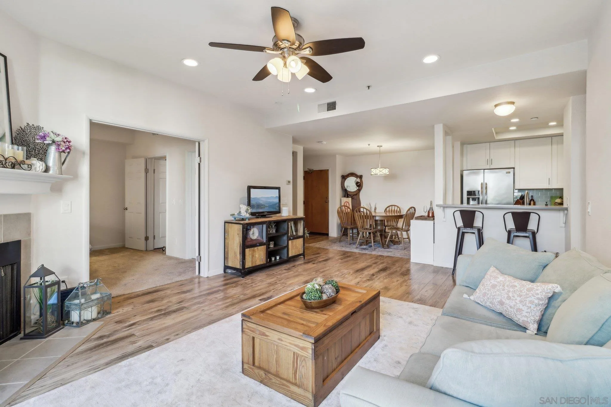 Photo #6: 250034917 Listing 