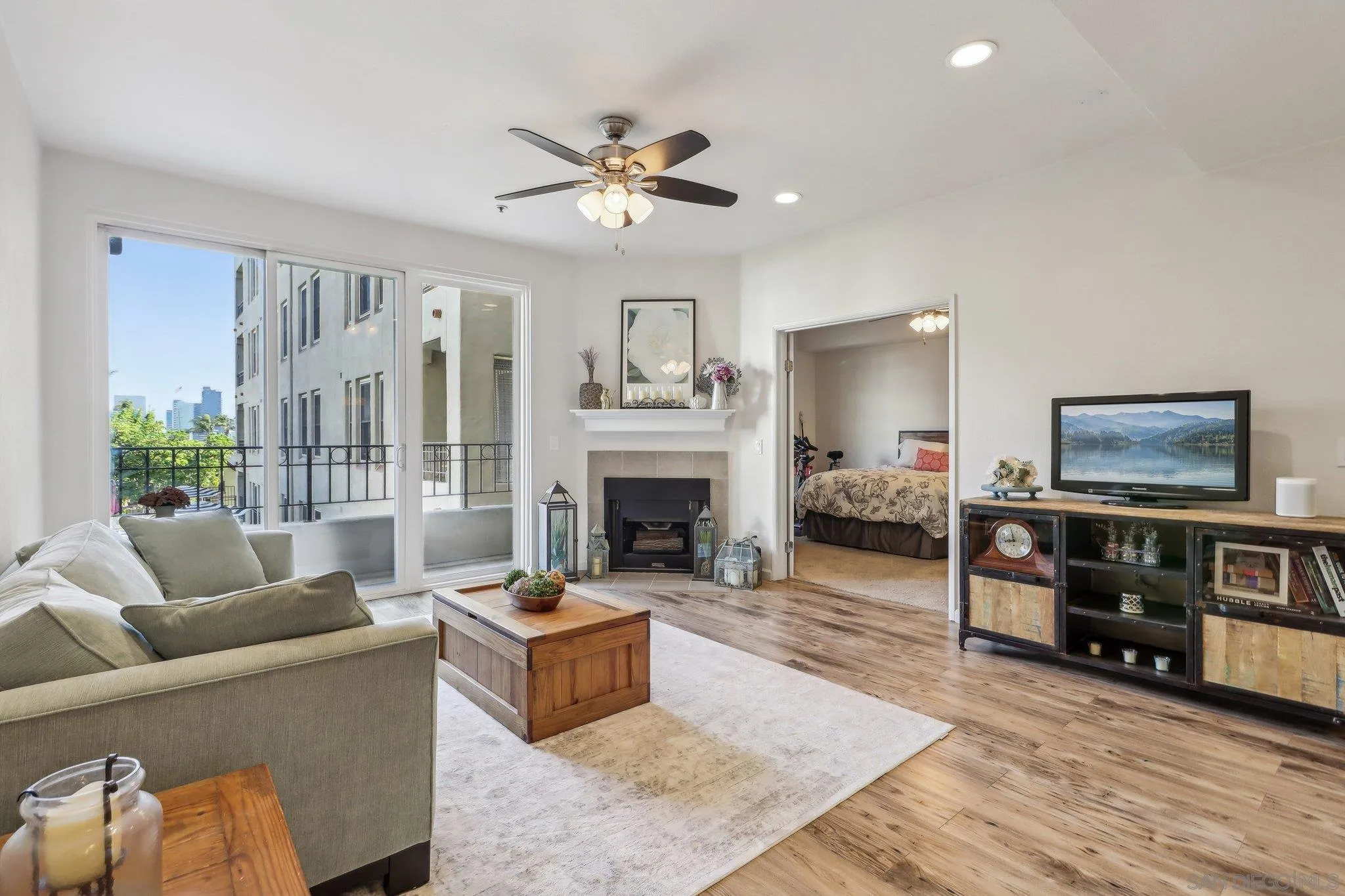 Photo #3: 250034917 Listing 